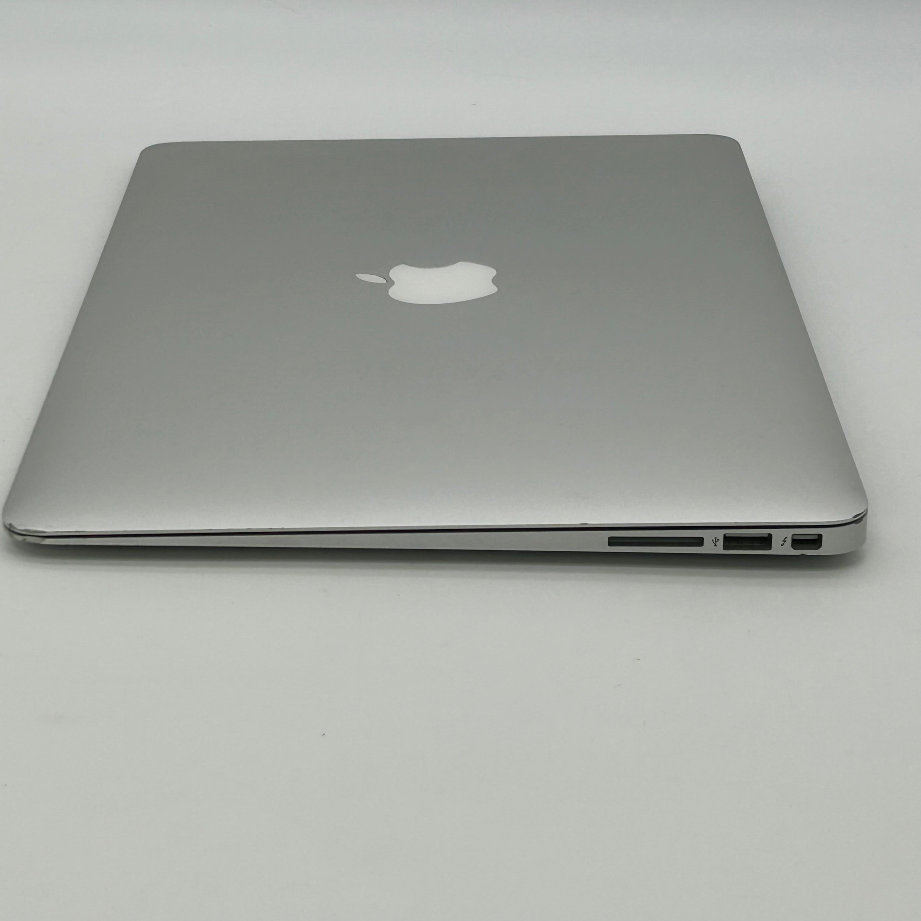 Apple MacBook Air 13 A1466 | 1.8GHz i5 | 8GB | 128GB | Only 31 Battery Cycles