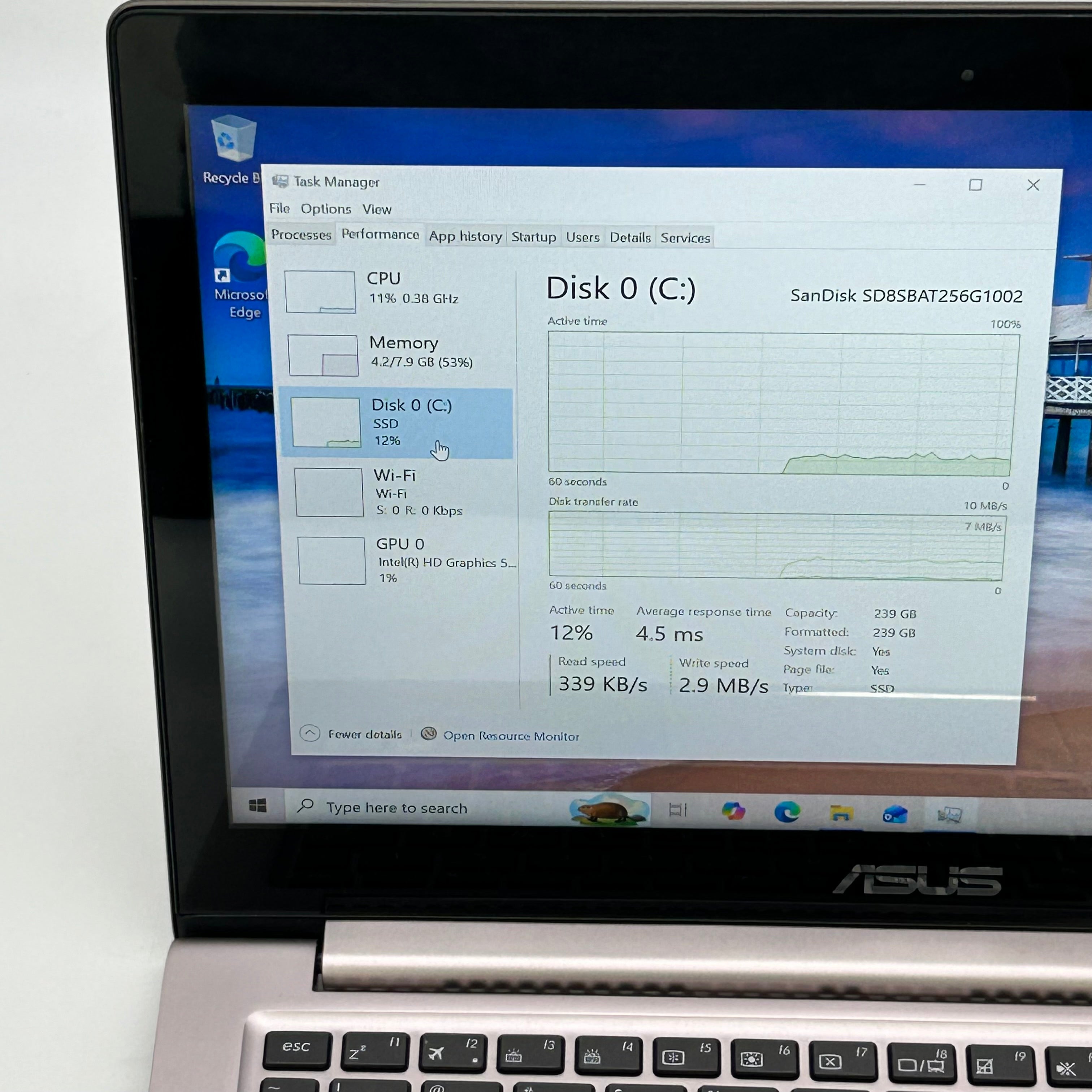Asus ZenBook UX303UA i5-6200U 8GB RAM 256GB SSD