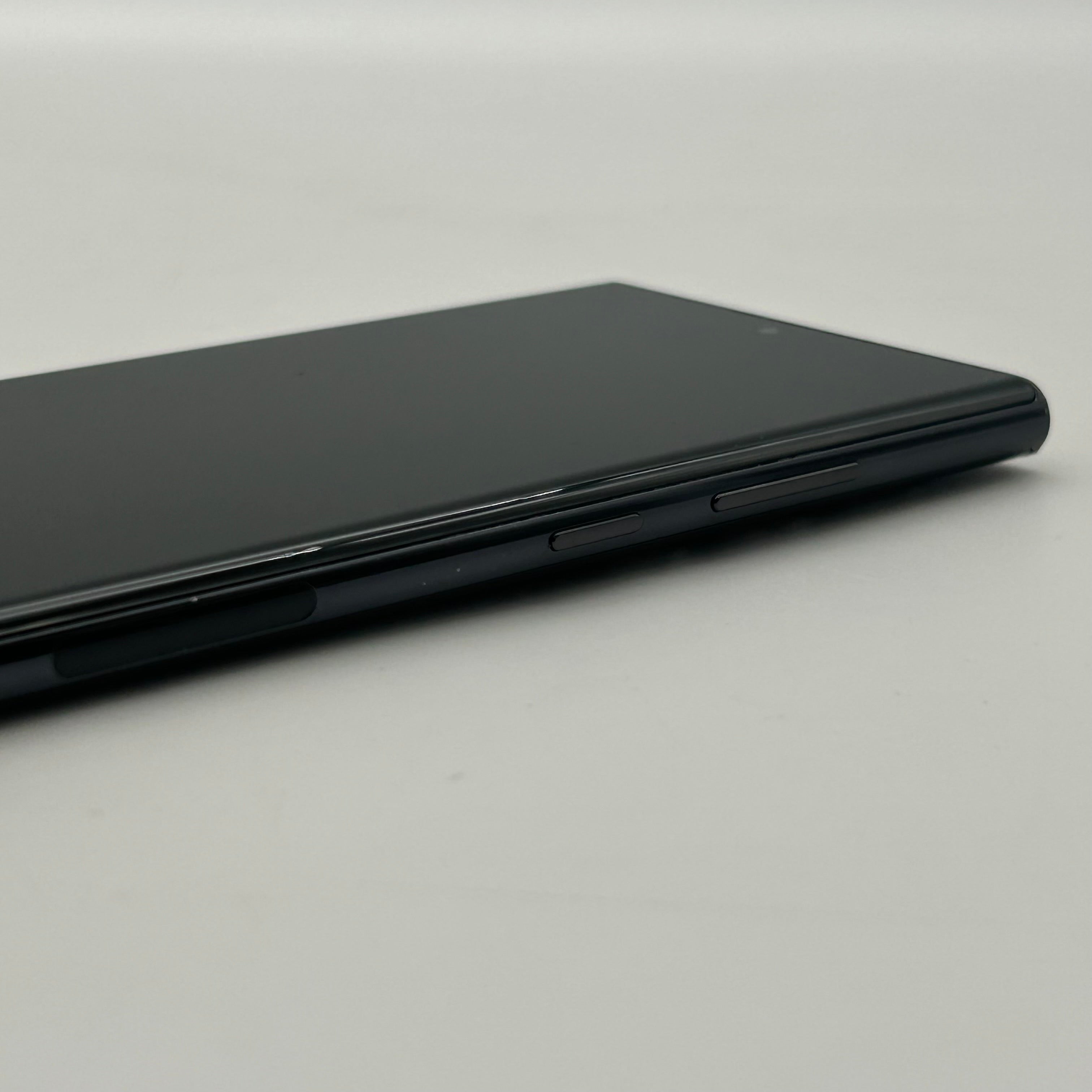 Samsung Galaxy S22 Ultra Spectrum Only 128GB Phantom Black Read