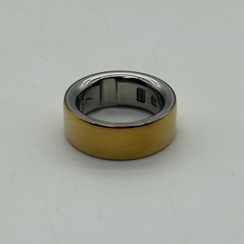 Oura Ring 4 - Size 7 (Gold) w/ Charging Base & Box