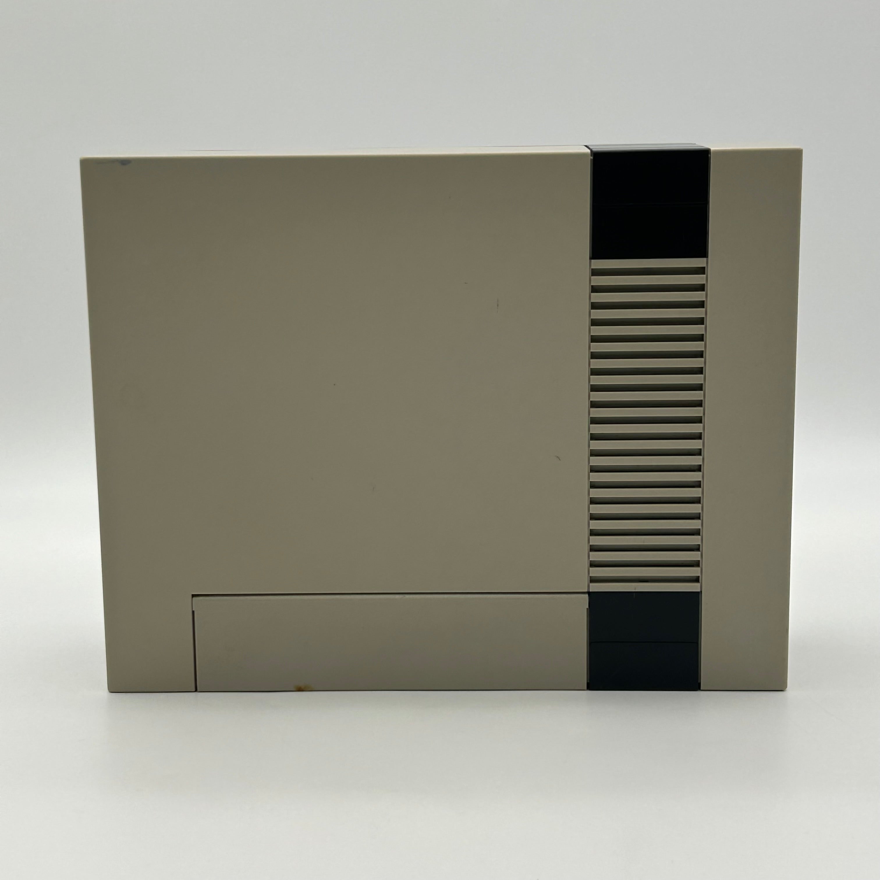 Retro Nintendo NES-001 Console System Bundle 2 Controllers Cables Blinking Light - Untested