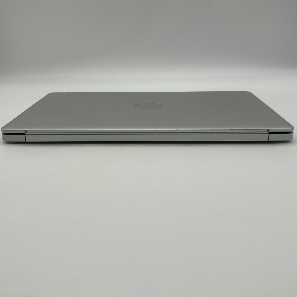 HP Chromebook 15a-nb0013dx - 15.6" Intel N200 3.2 GHz, 8GB RAM, 64GB w/ Charger