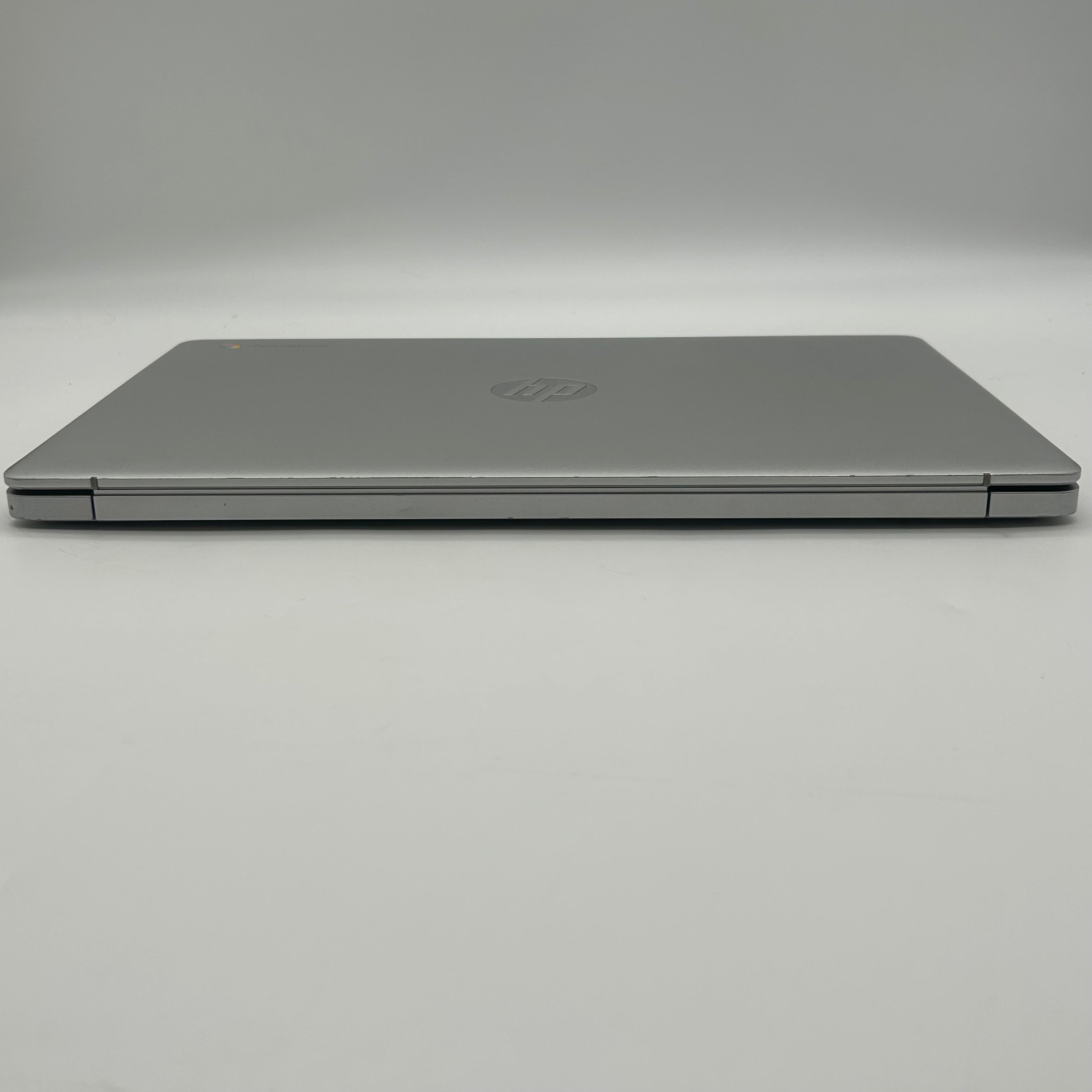 HP Chromebook 15a-nb0013dx - 15.6" Intel N200 3.2 GHz, 8GB RAM, 64GB w/ Charger