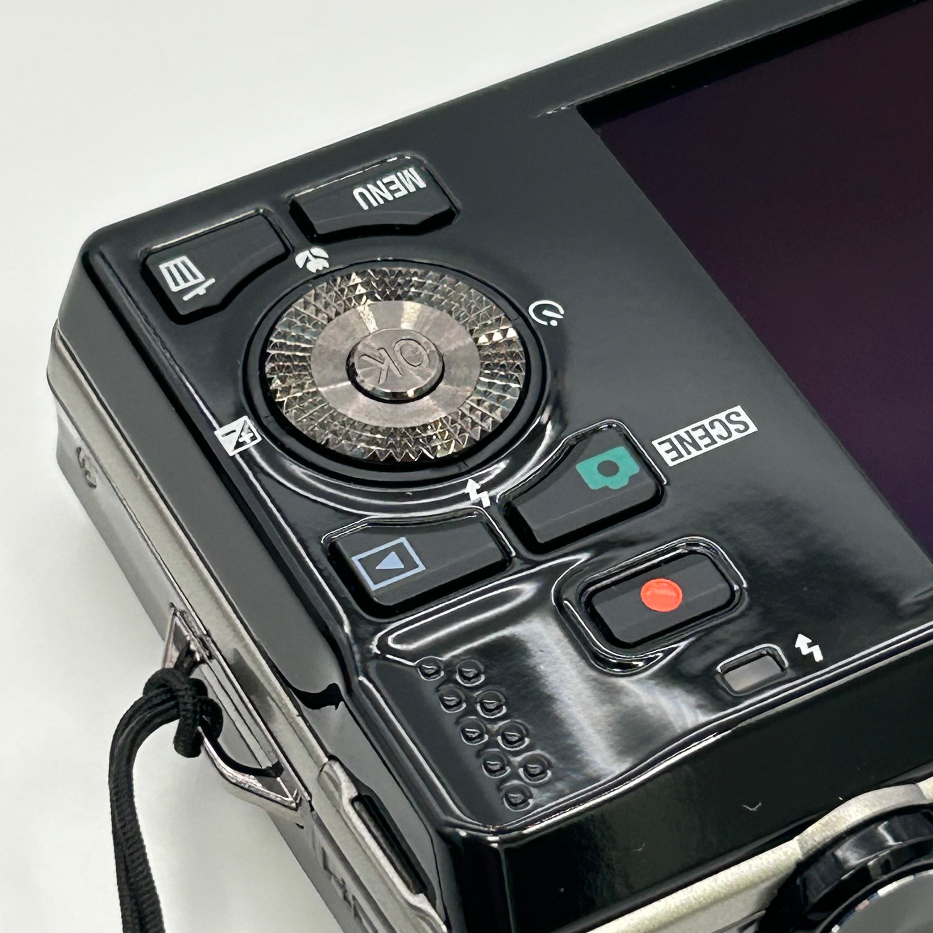 Nikon COOLPIX S6000 14.2MP Digital Camera Bronze - Bundle With Box & Case - VGC