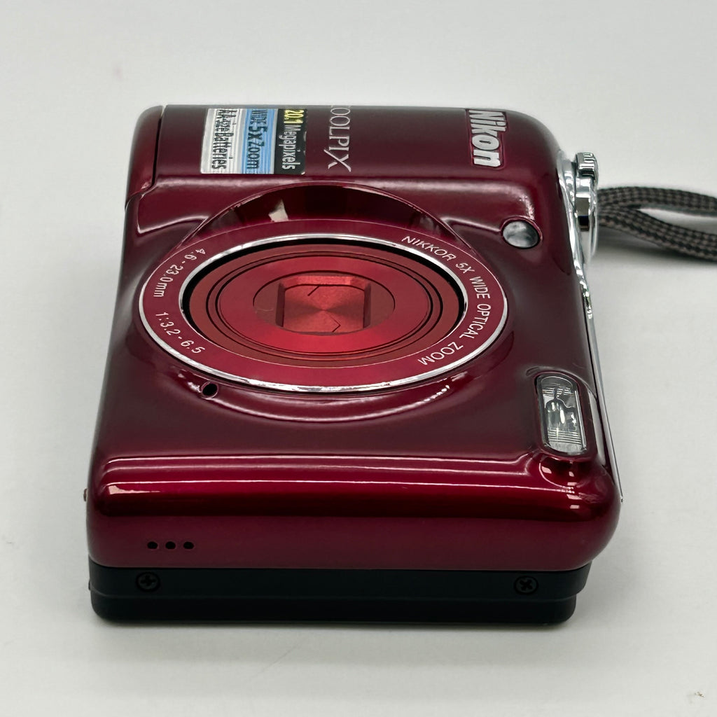 Nikon COOLPIX L32 20.1MP Digital Camera - Red - Case & 1GB SD - TESTED