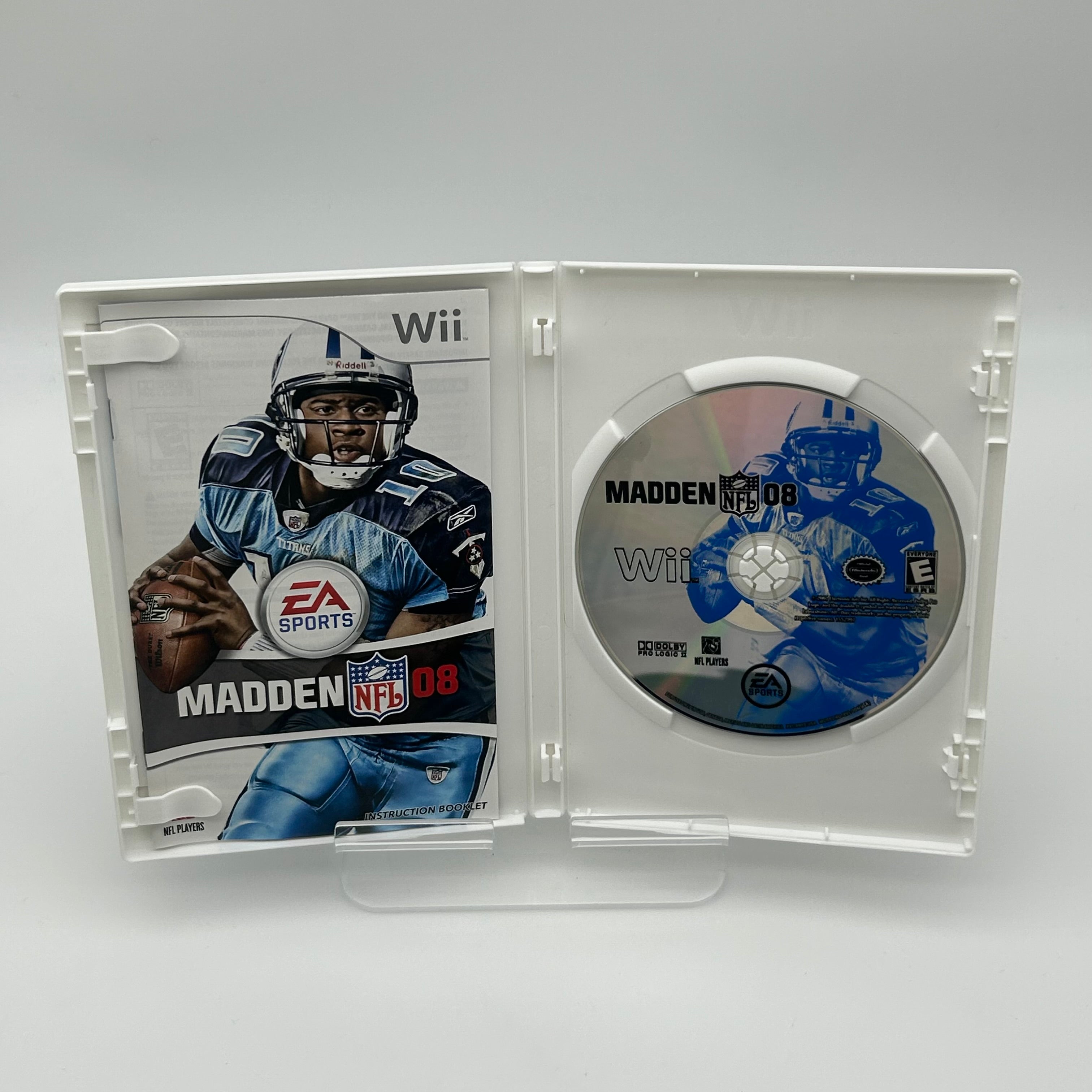 Madden NFL 8 Wii With Manual and Case - Used