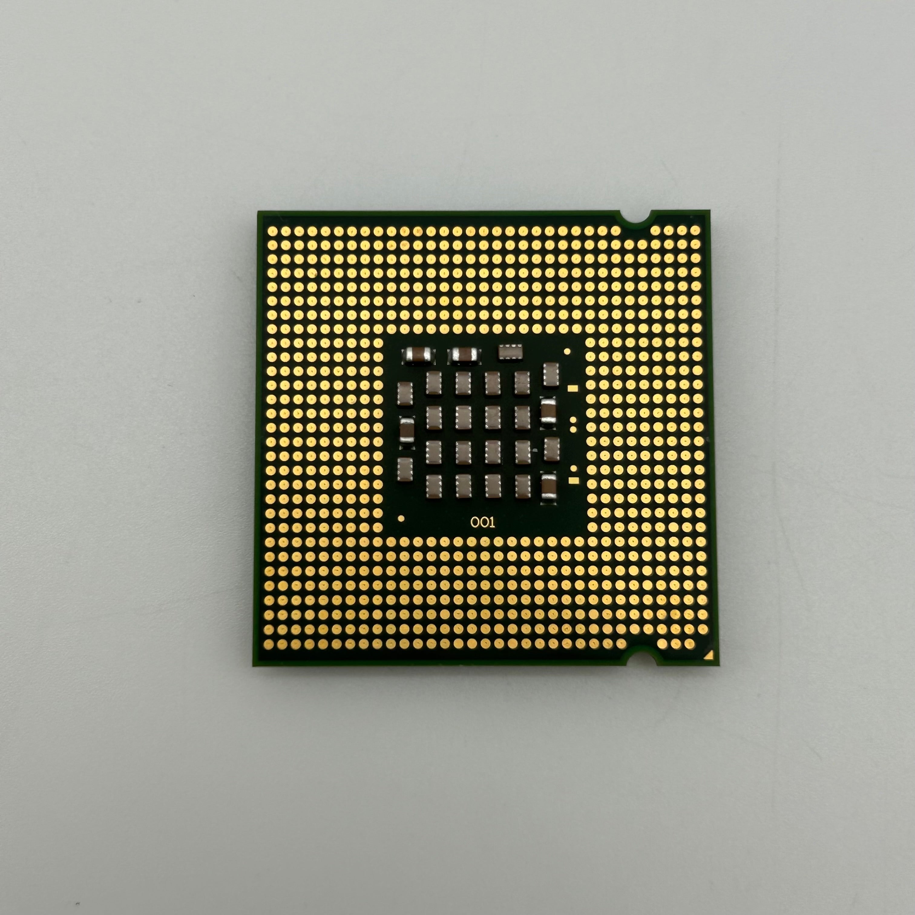 Dell E210882 LGA775 Motherboard with Intel Pentium 4 & Samsung RAM - For Parts