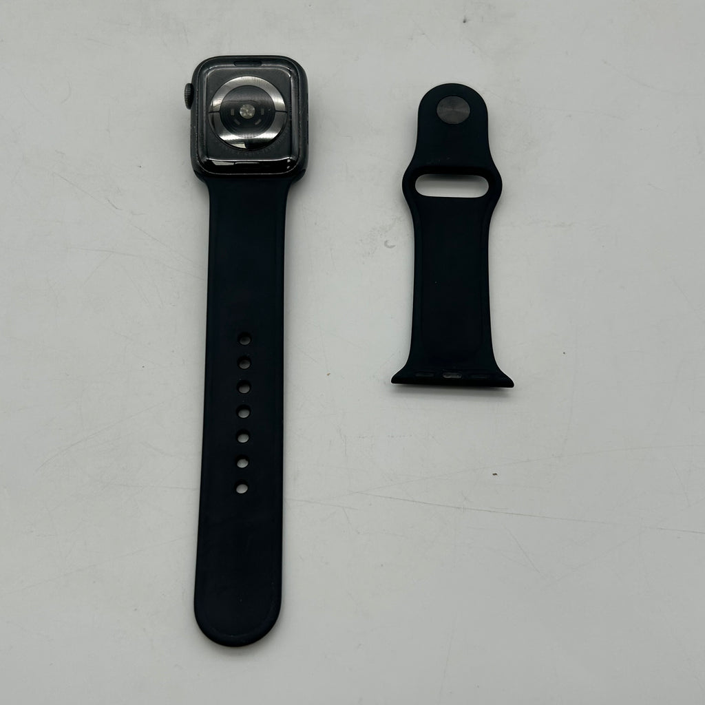 GPS Only Apple Watch Series 5 40MM Space Gray Aluminum Black Sport Band A2092