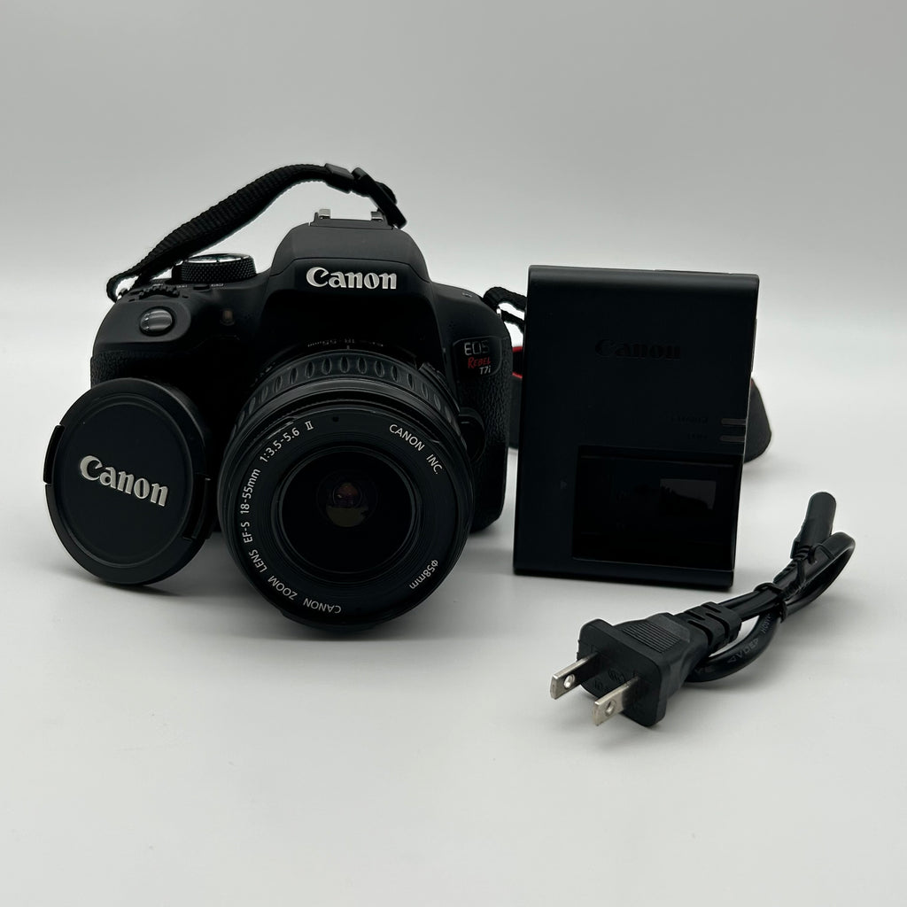 Canon EOS Rebel T7i EF-S 18-55mm Black Screen Broken with Functional Flash