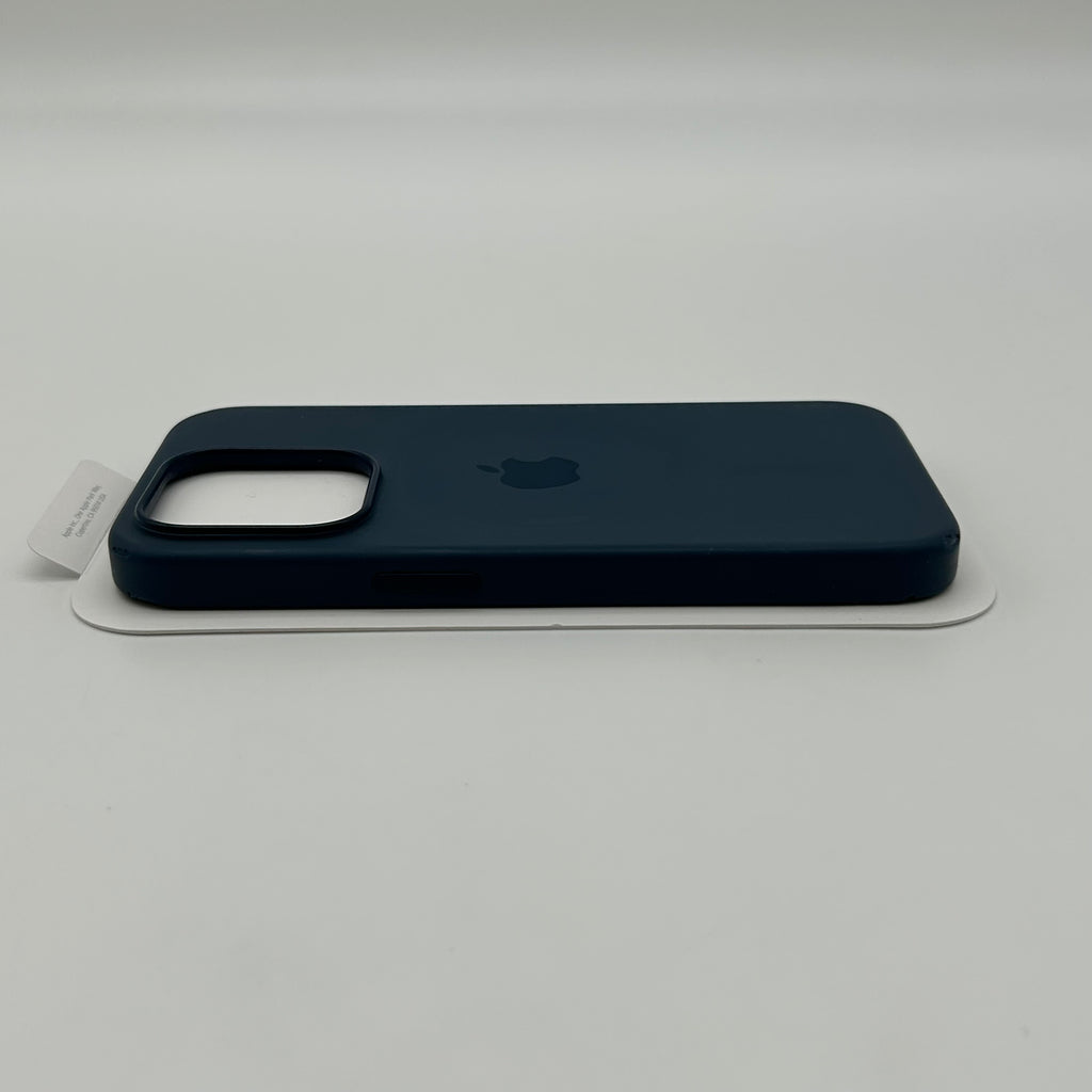 Apple Silicone Case with MagSafe for iPhone 14 Pro + 1  Screen Protector - Used With Box