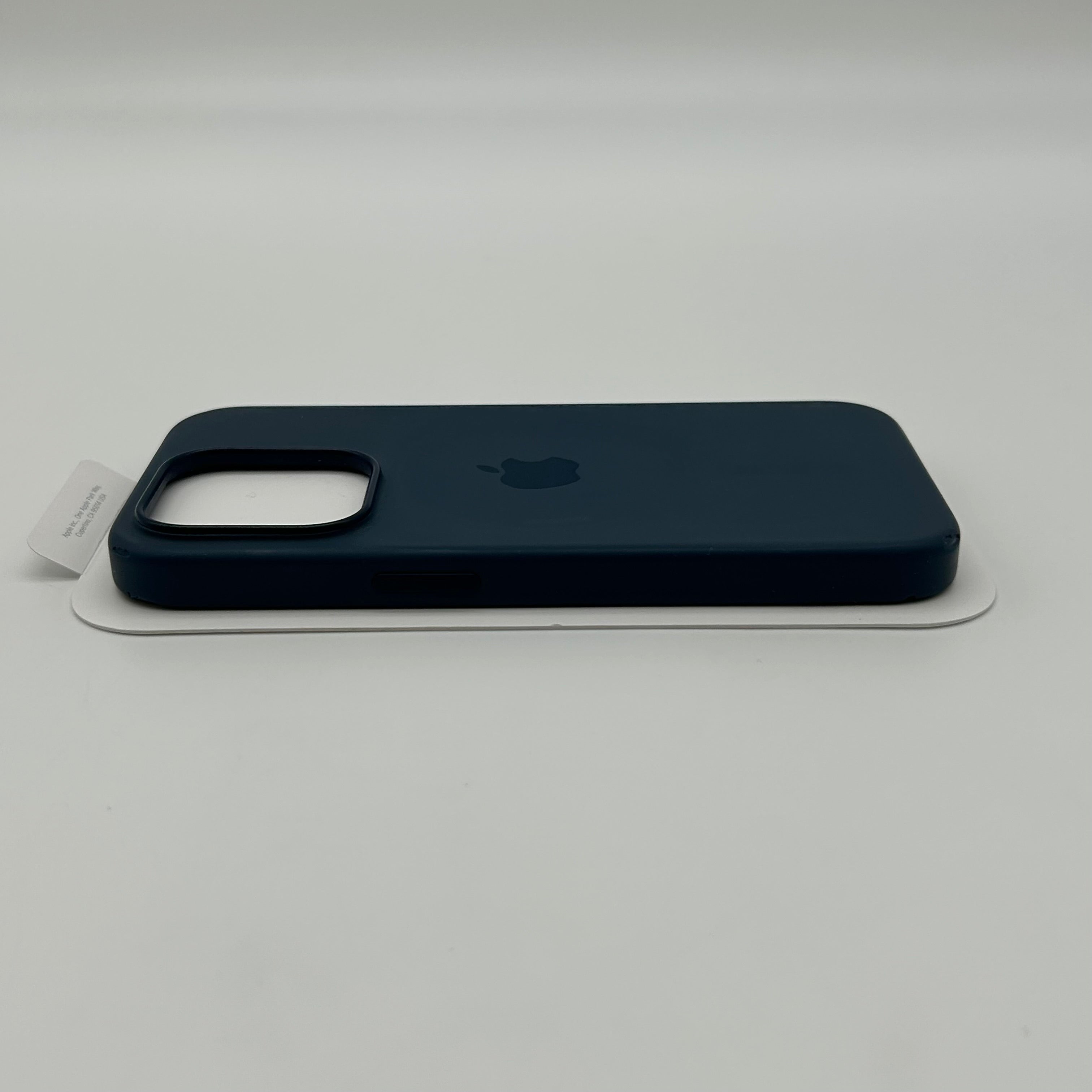 Apple Silicone Case with MagSafe for iPhone 14 Pro + 1  Screen Protector - Used With Box