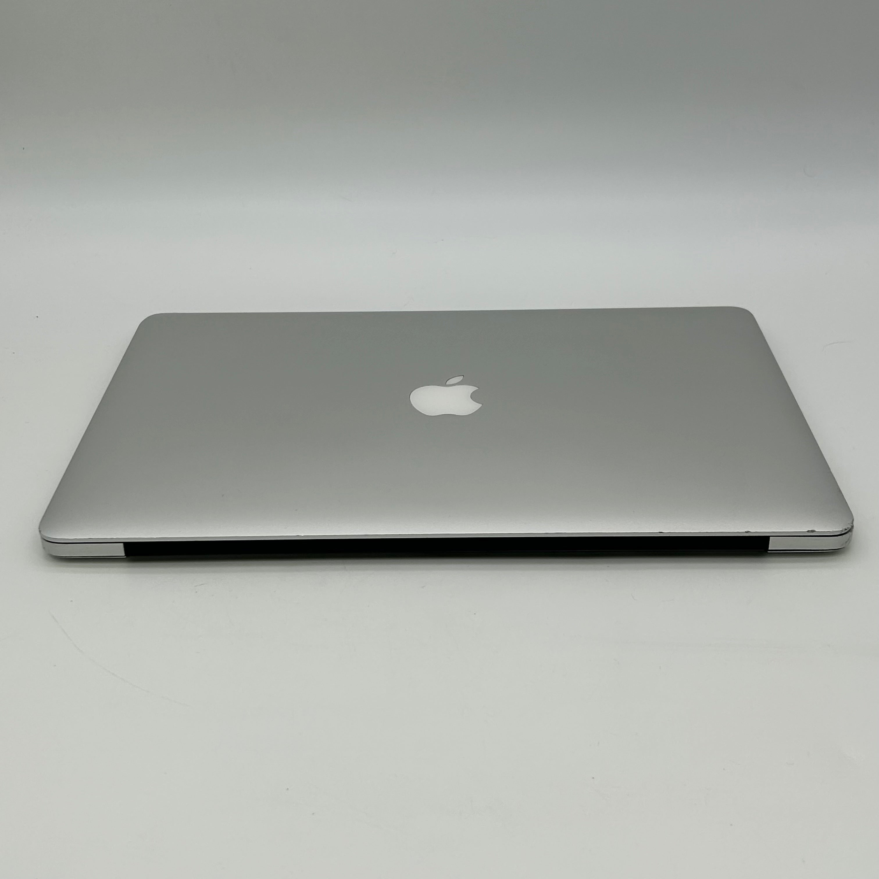 Apple MacBook Pro 15.4” Retina, A1398, 2.4 GHz Quad-Core i7, 16GB RAM, 512GB SSD