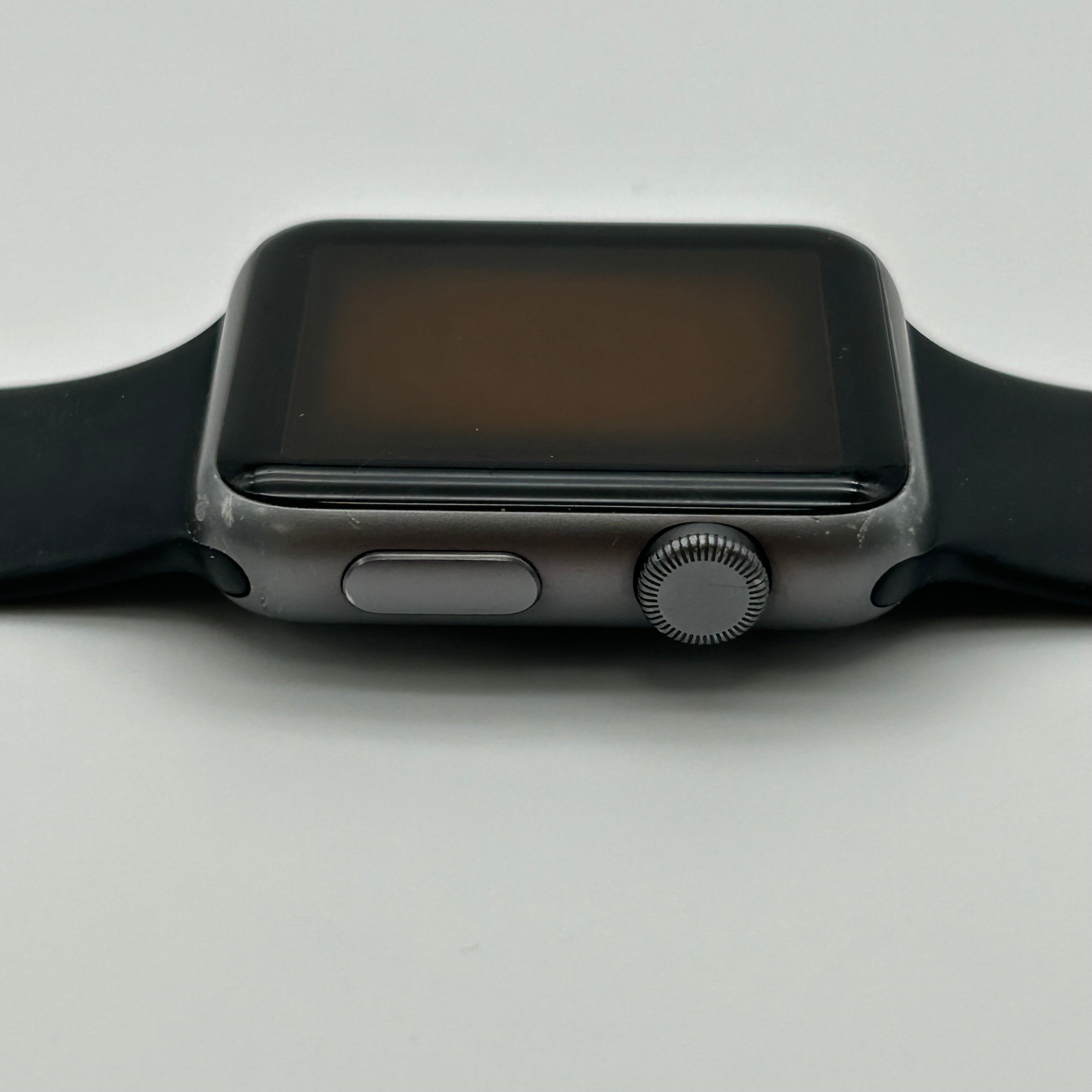 GPS Only Apple Watch 7000 Series 42MM - MJ3T2LL/A - Space Gray - Aluminum - Used