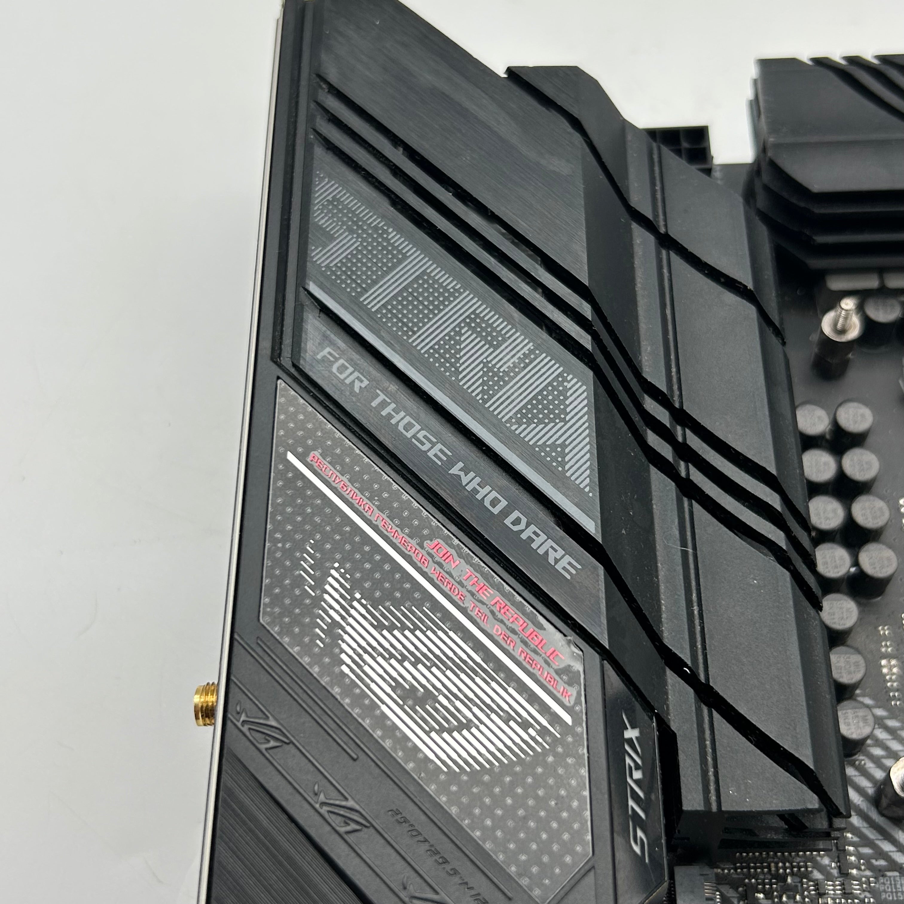 Asus ROG Strix B560 G Gaming WiFi DDR4 LGA 1200 Micro ATX Motherboard
