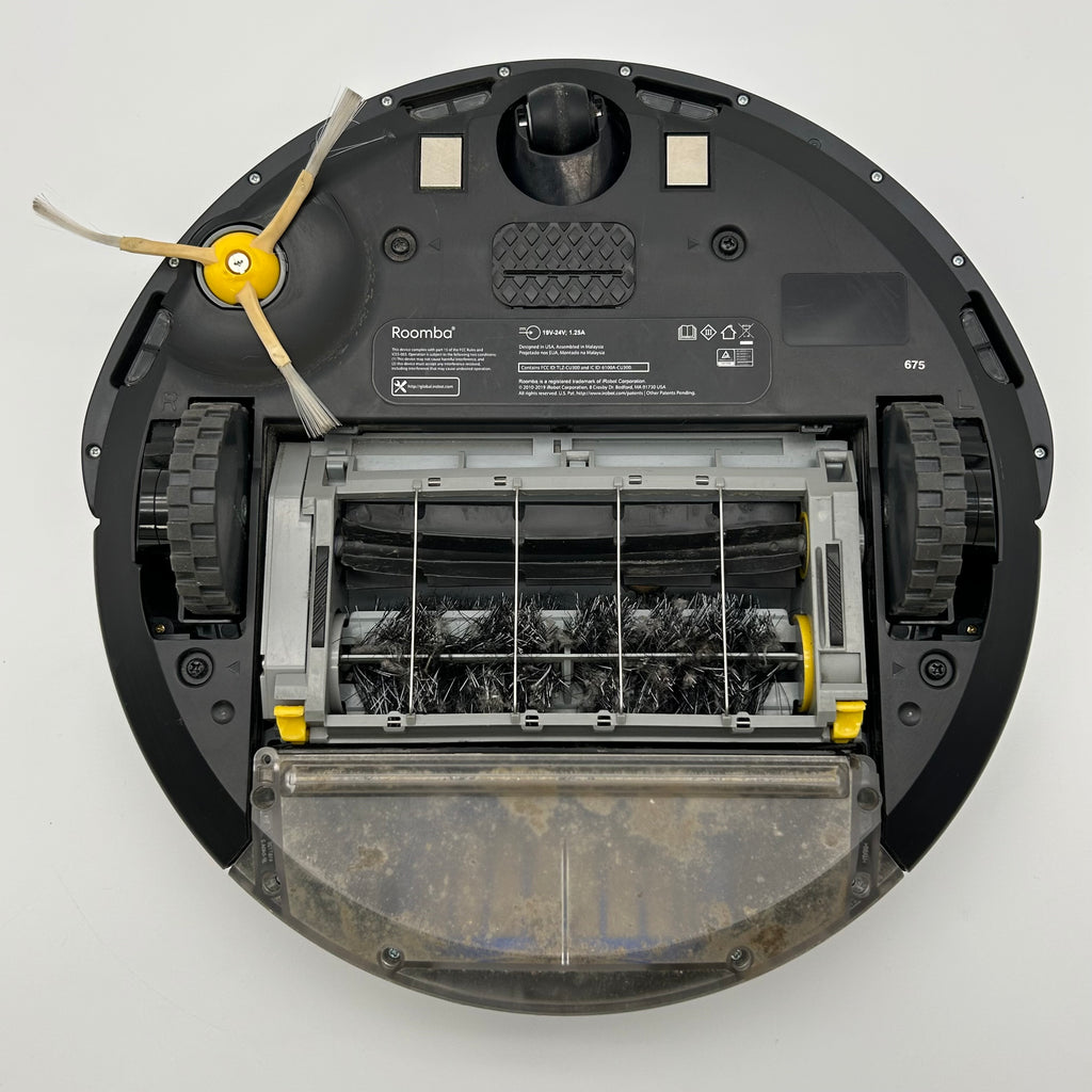 iRobot Roomba 675 Wi-Fi Connected Robot Vacuum - includes Charging Station - Black - Used