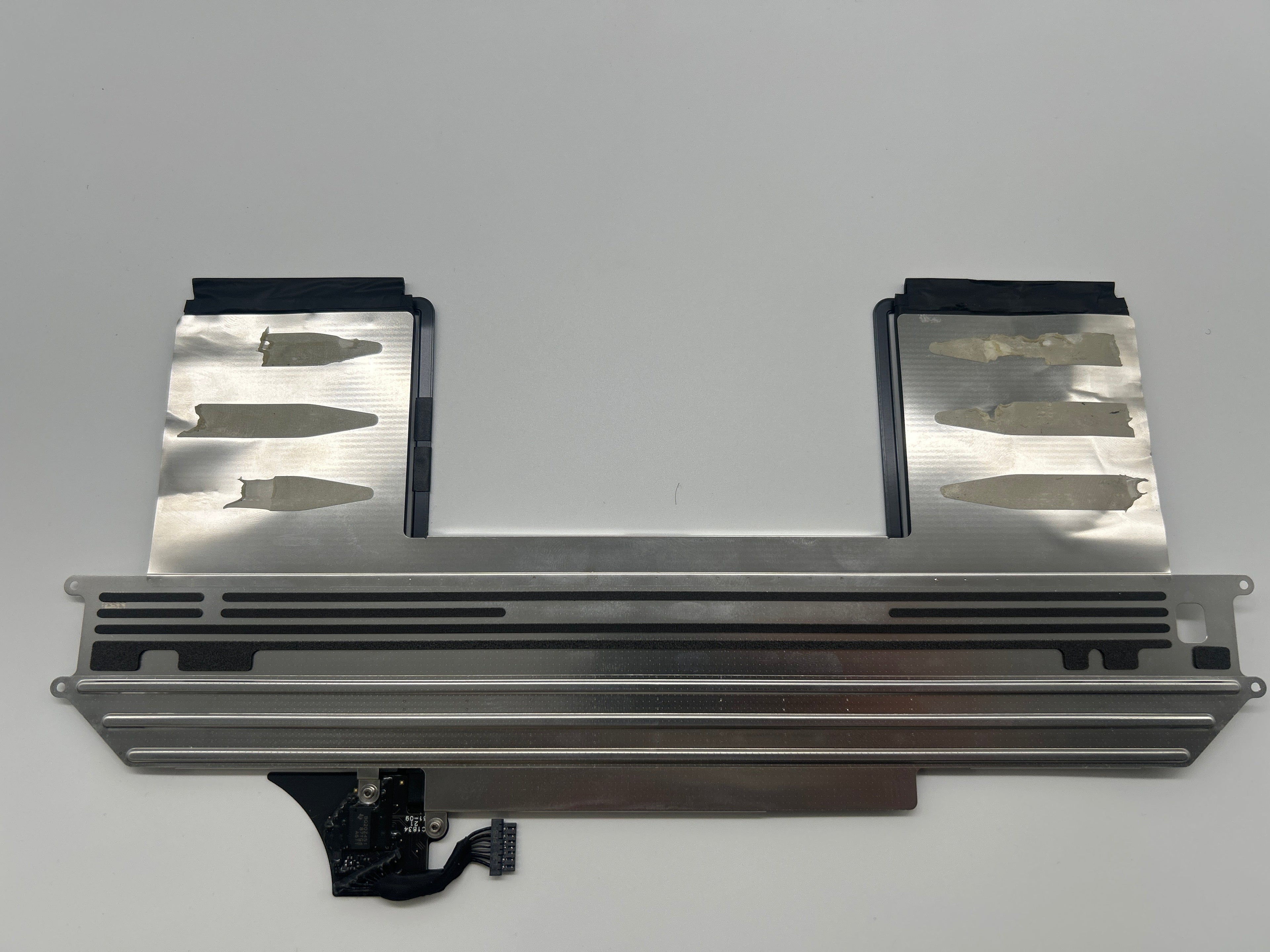 Apple Genuine A1932 Battery for MacBook Air 13 2018 Black - Used
