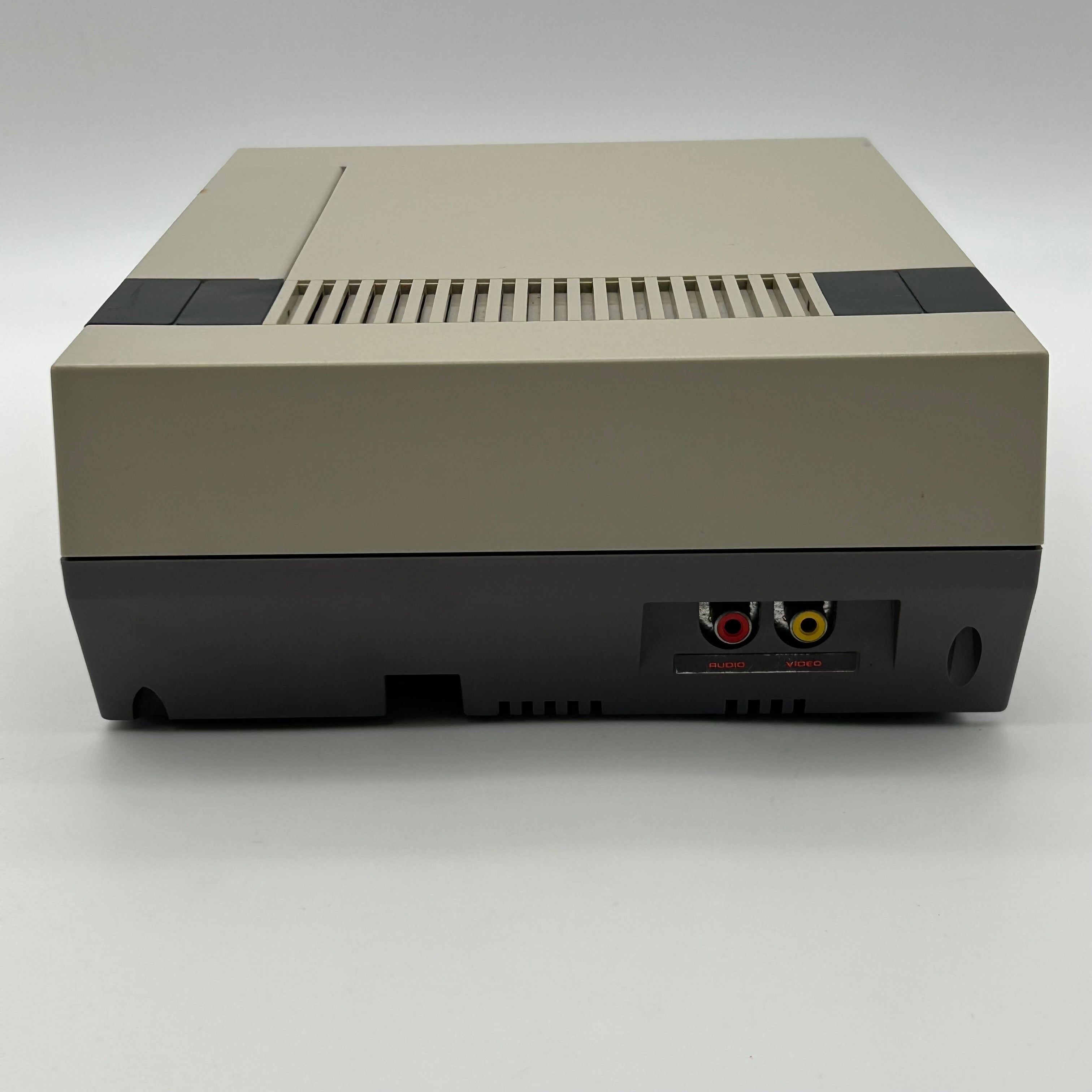 Retro Nintendo NES-001 Console System Bundle 2 Controllers Cables Blinking Light - Untested