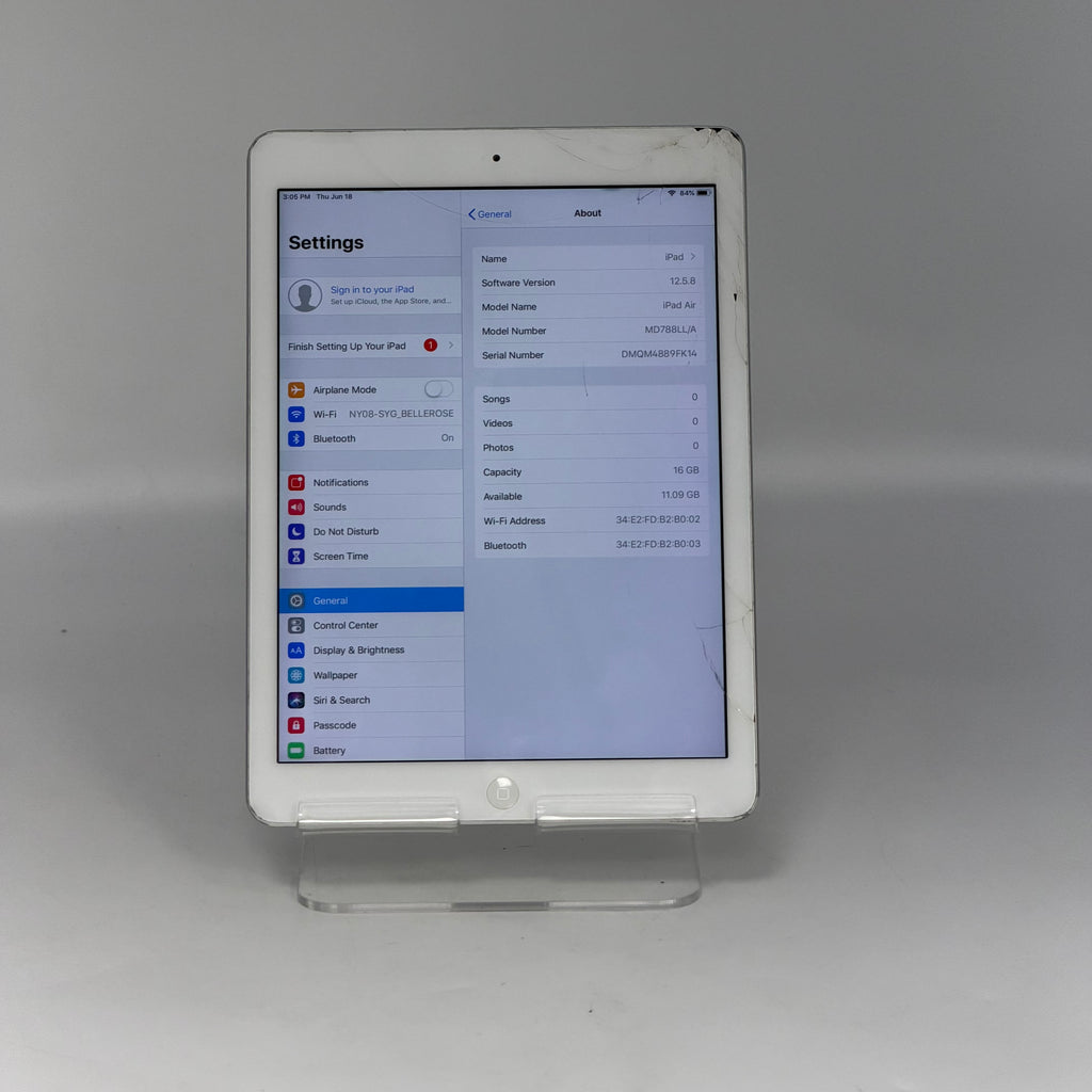 Apple iPad Air 1st Gen A1474 32GB Wi-Fi Only READ