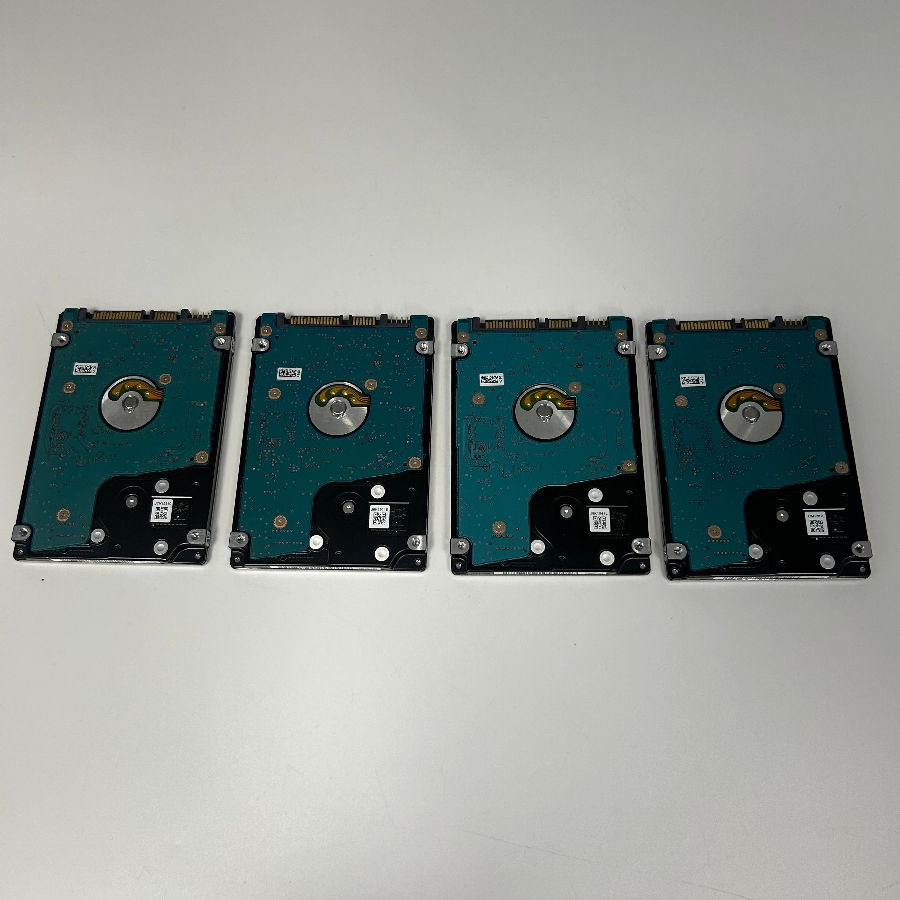 Toshiba MQ01ABF032 320GB 2.5" 5400RPM HDD Lot of 4 - Untested