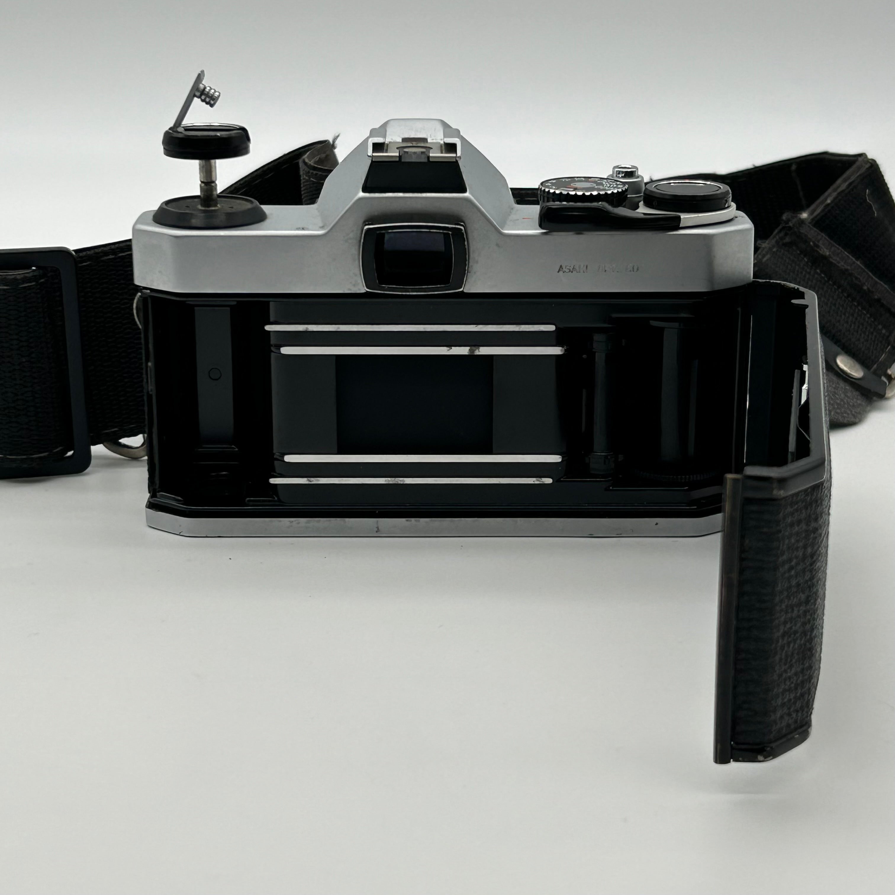 Asahi Pentax K-1000 SE 35mm SLR Film Camera w/ 28mm 1:2 Lens & Strap - Untested