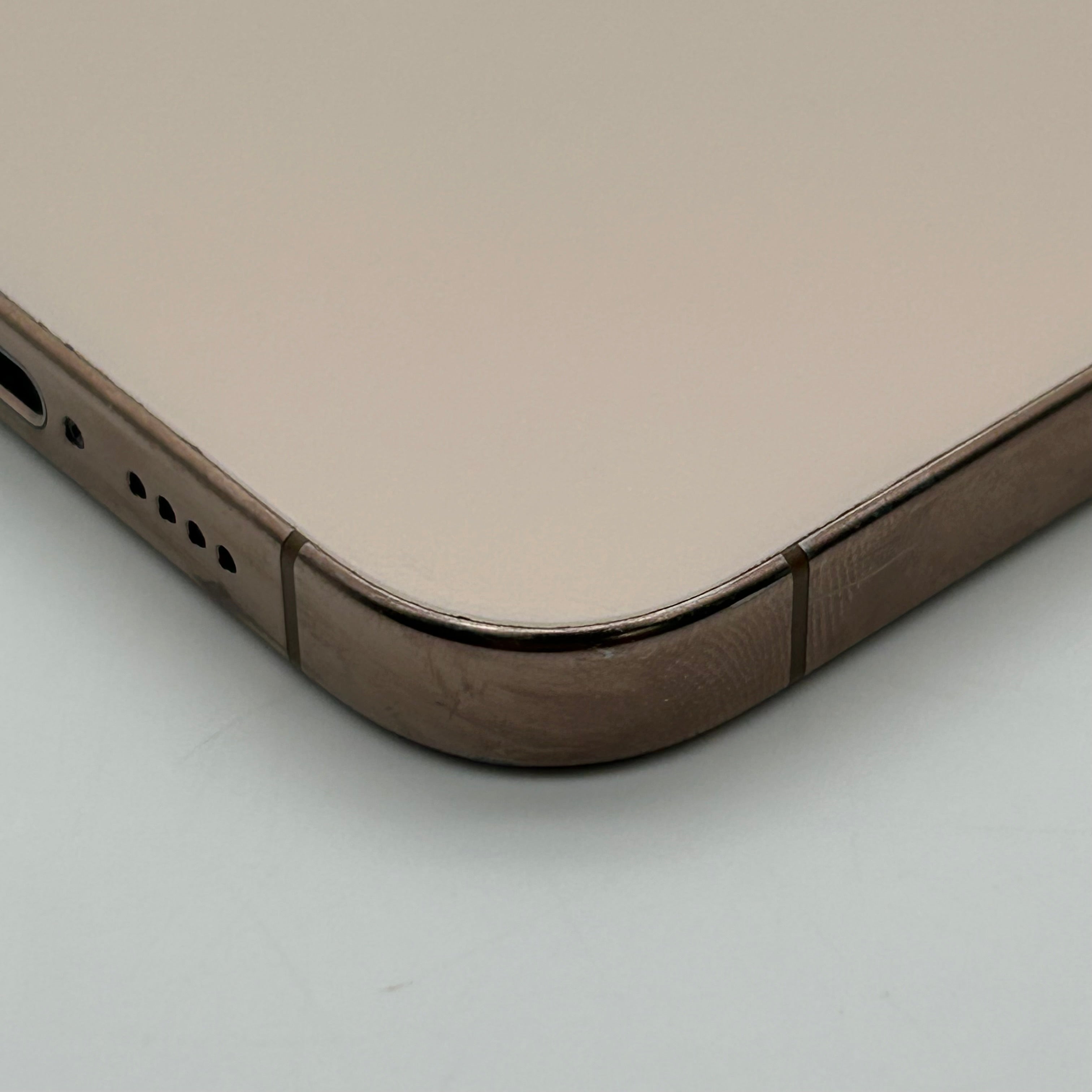 Apple iPhone 16 Pro Max Rose Gold 256GB - 89%BH - AT&T Lock For Parts