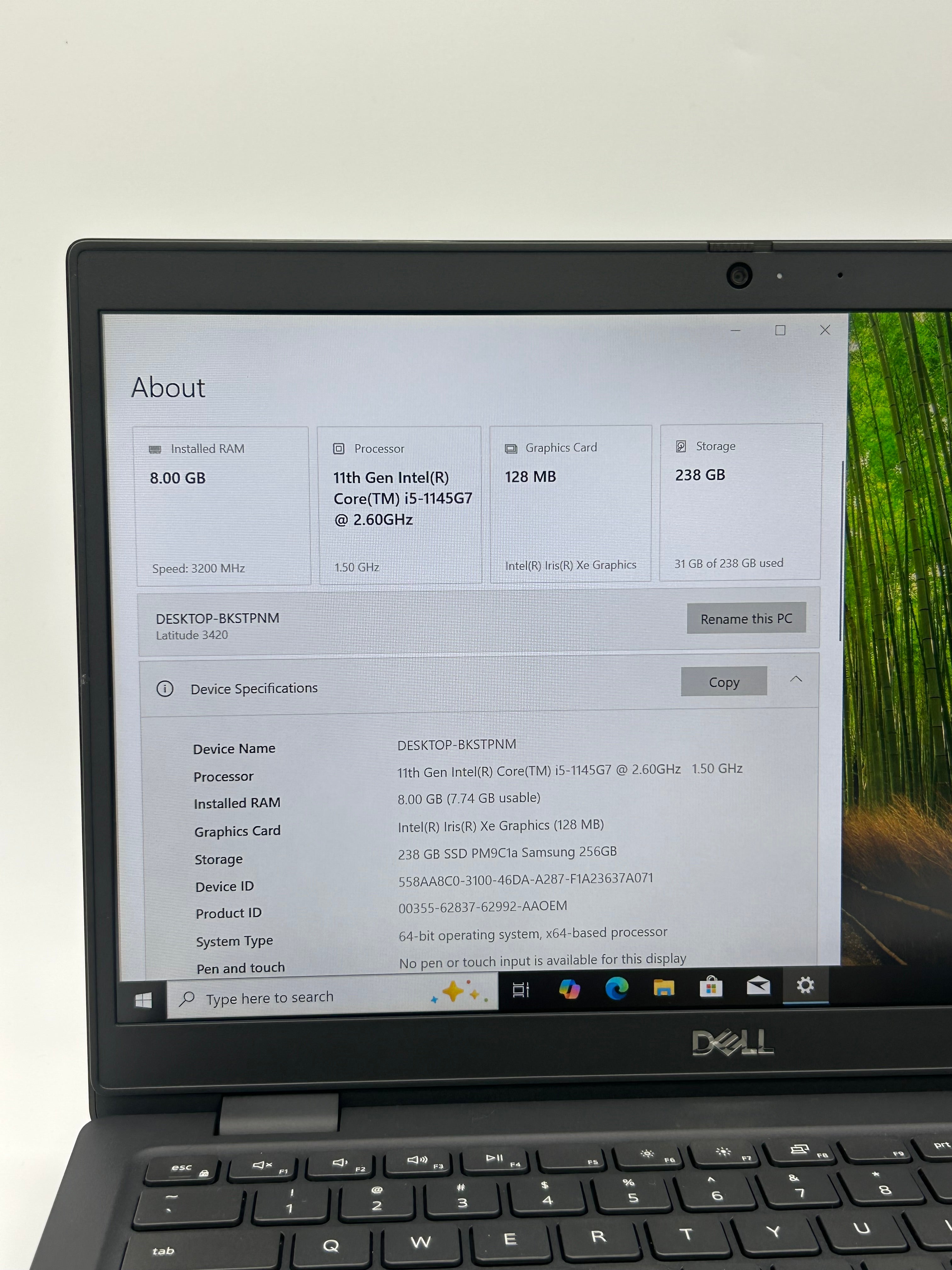 Dell Latitude 3420 14-inch Intel Core i5-1145G7 8GB RAM 256GB NVMe SSD Black