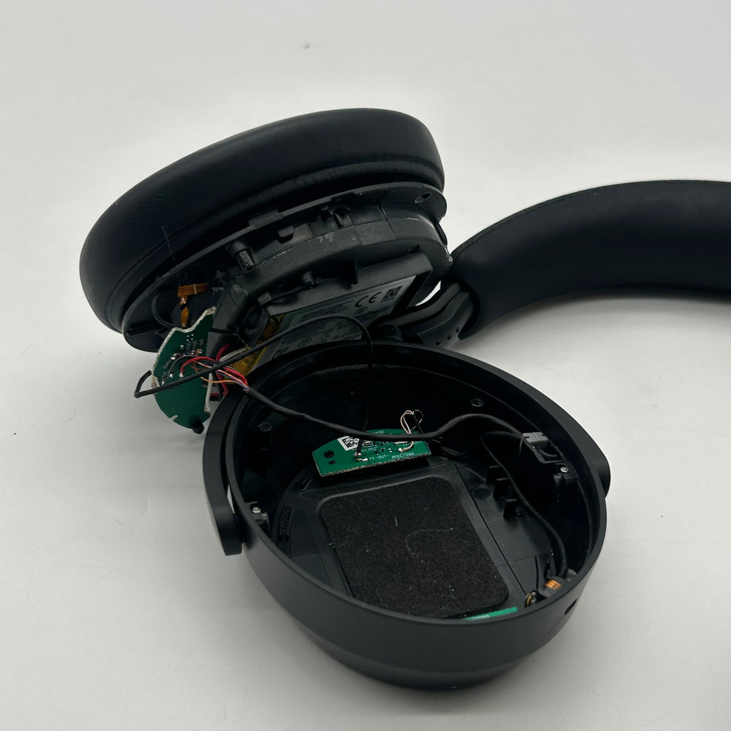 Sennheiser MOMENTUM 4 Wireless Headphones ANC - Black