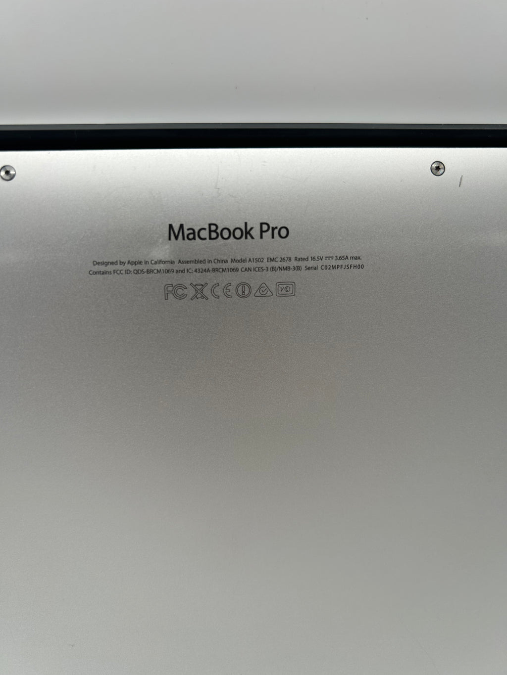 Apple MacBook Pro 13-inch Late 2013 2.4GHz Core i5 8GB 256GB Silver Used - C