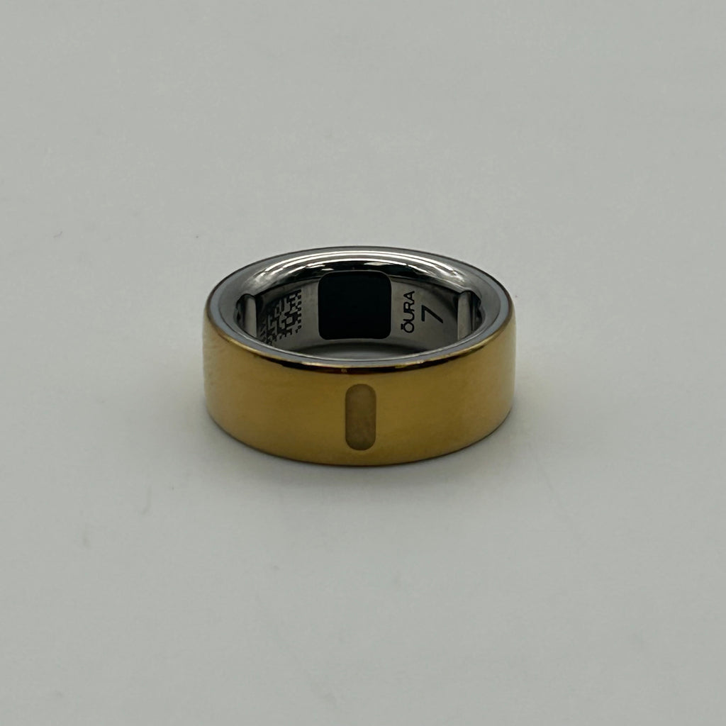 Oura Ring 4 - Size 7 (Gold) w/ Charging Base & Box