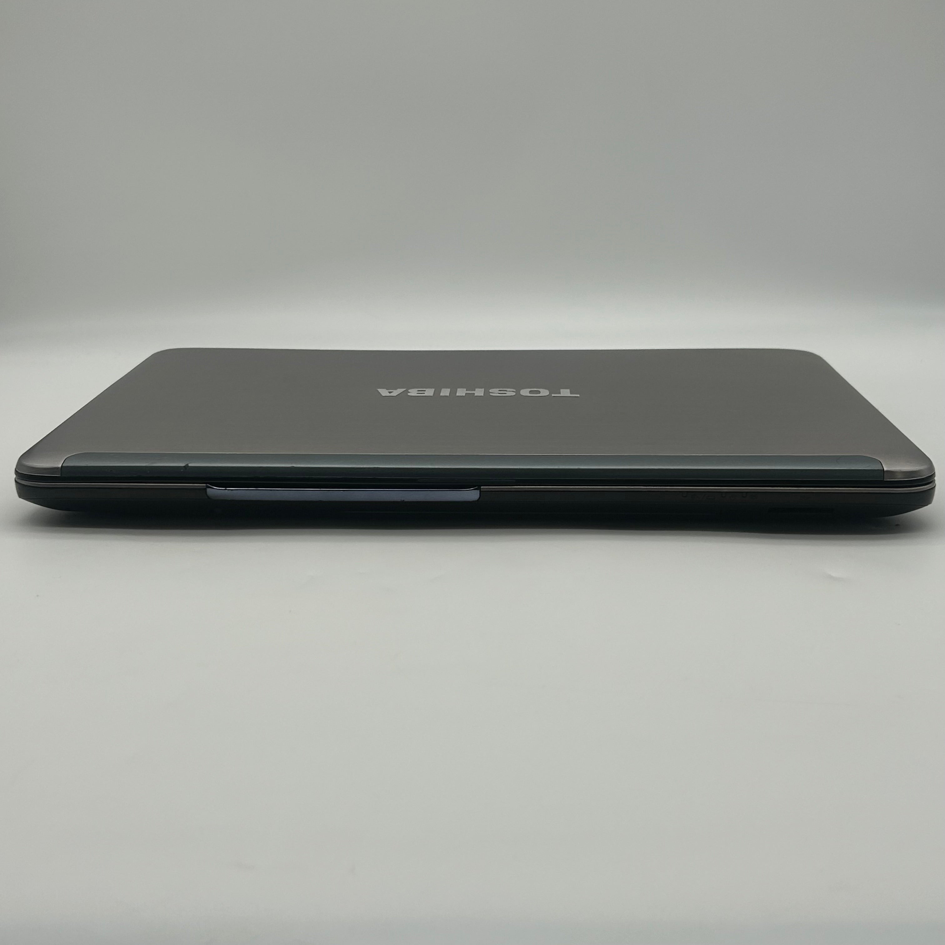 Toshiba Satellite S850 Core i7 2.4GHz,6GB RAM,512GB 15.6" Gray Laptop