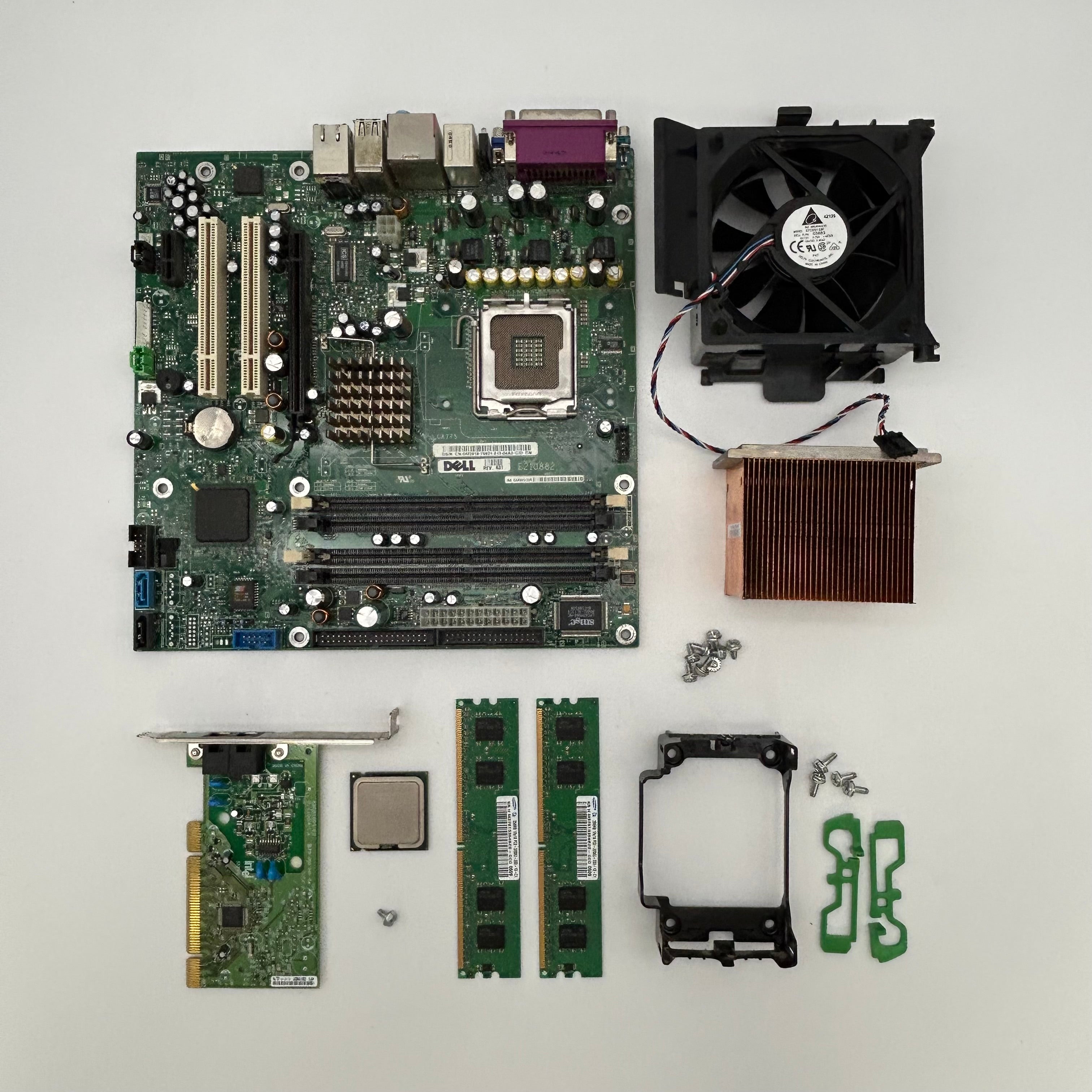 Dell E210882 LGA775 Motherboard with Intel Pentium 4 & Samsung RAM - For Parts
