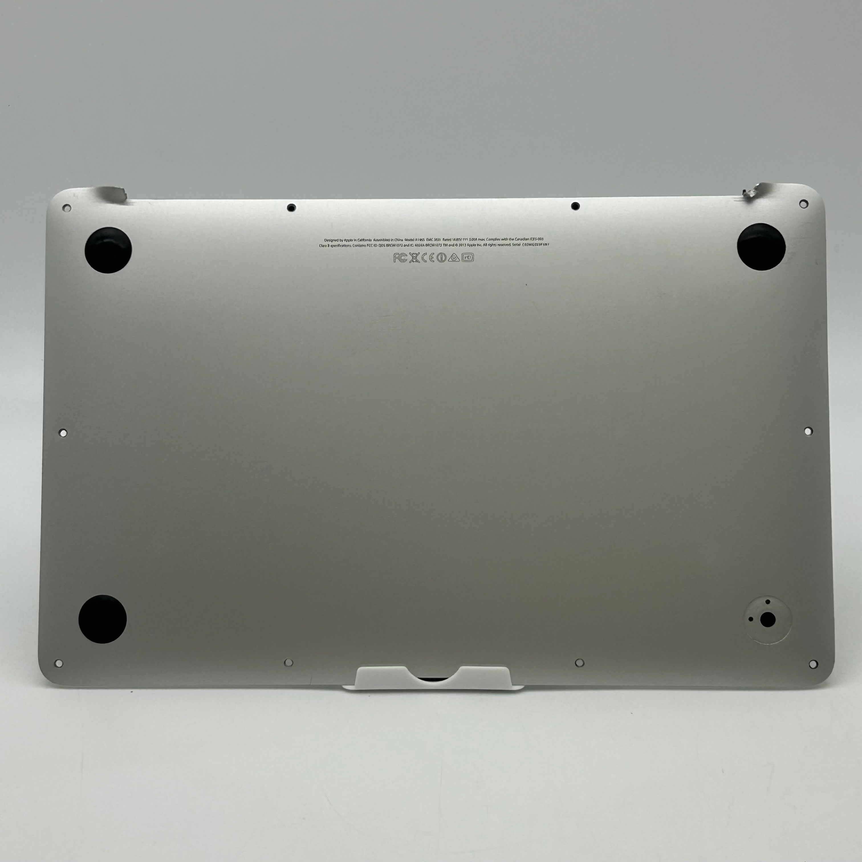Apple MacBook Air 11 A1465 Logic Board Silver - For Parts