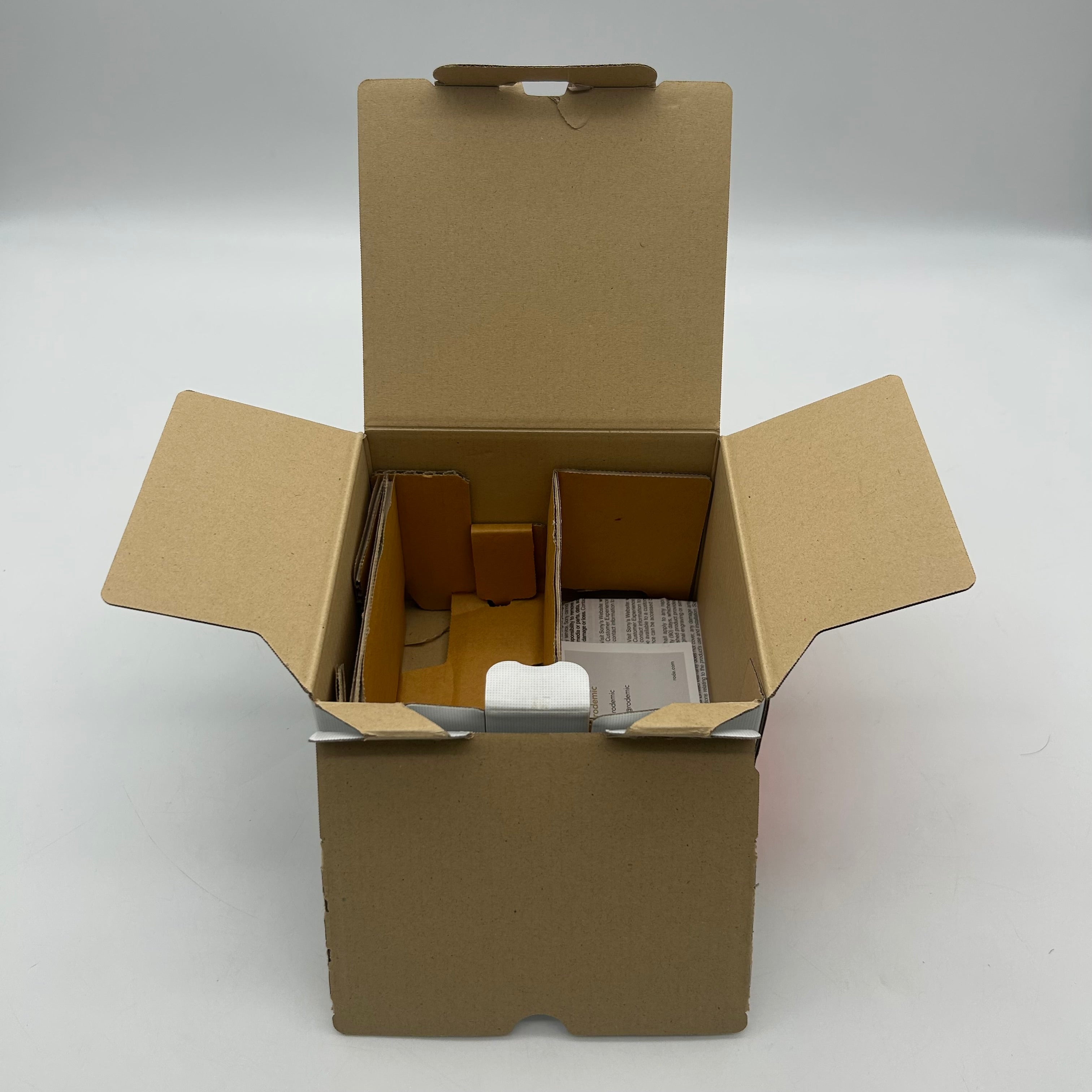 Sony Alpha ZV-E10 APS-C Mirrorless Vlog Camera Kit 16-55mm Lens Black
