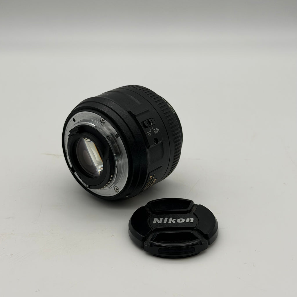 Nikon AF-S Nikkor 35mm F1.8G DX Camera Lens
