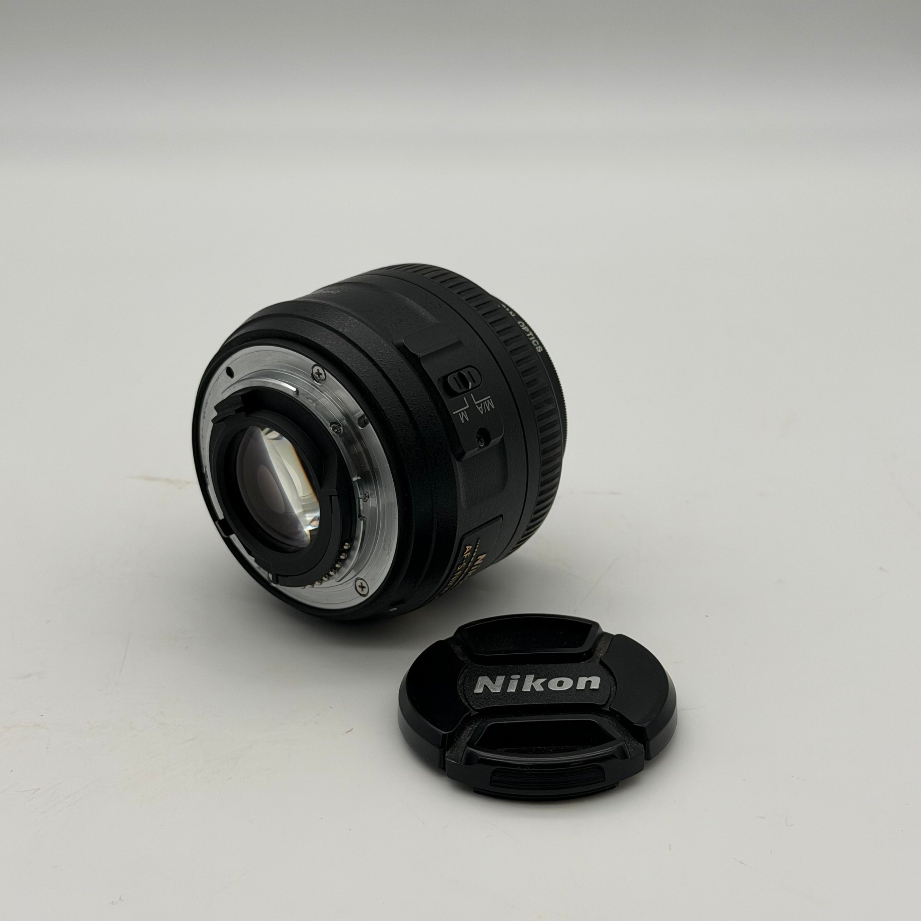 Nikon AF-S Nikkor 35mm F1.8G DX Camera Lens