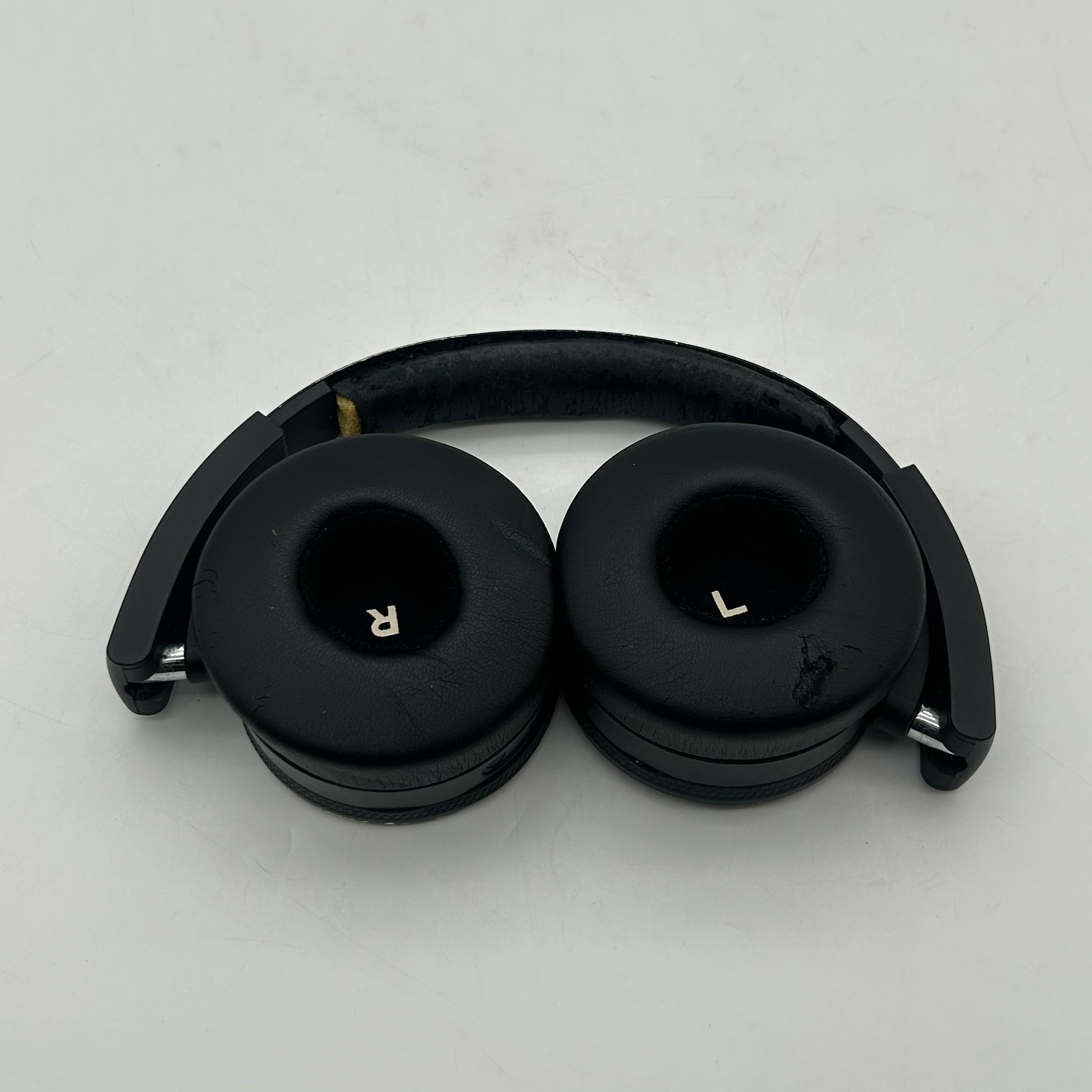 AKG Y50 Bluetooth Over-Ear Headband Headphones, Black, Double Earpiece