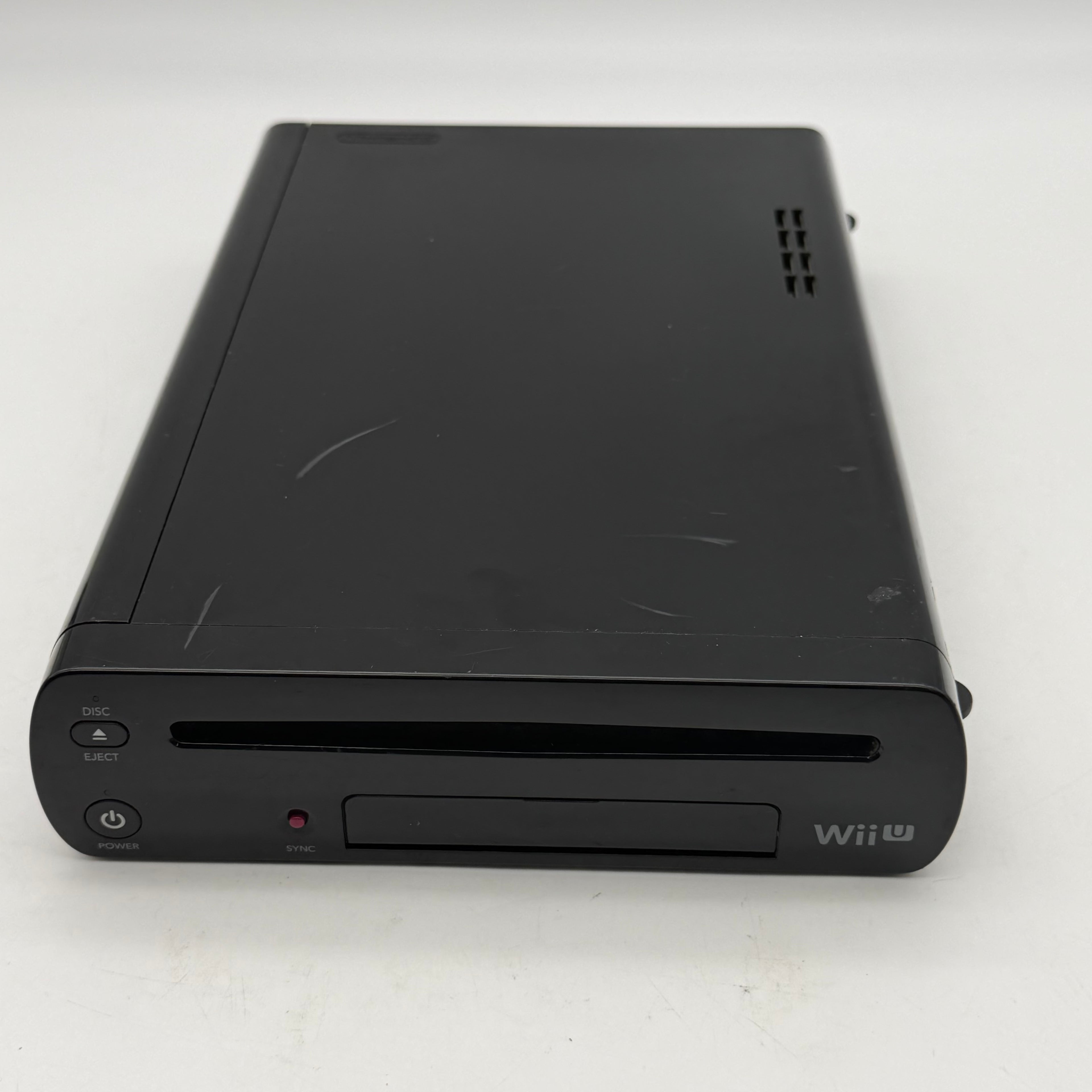 Nintendo Wii RVL-002 32GB w/Gamepad WUP-101(02) & Accessories - Tested