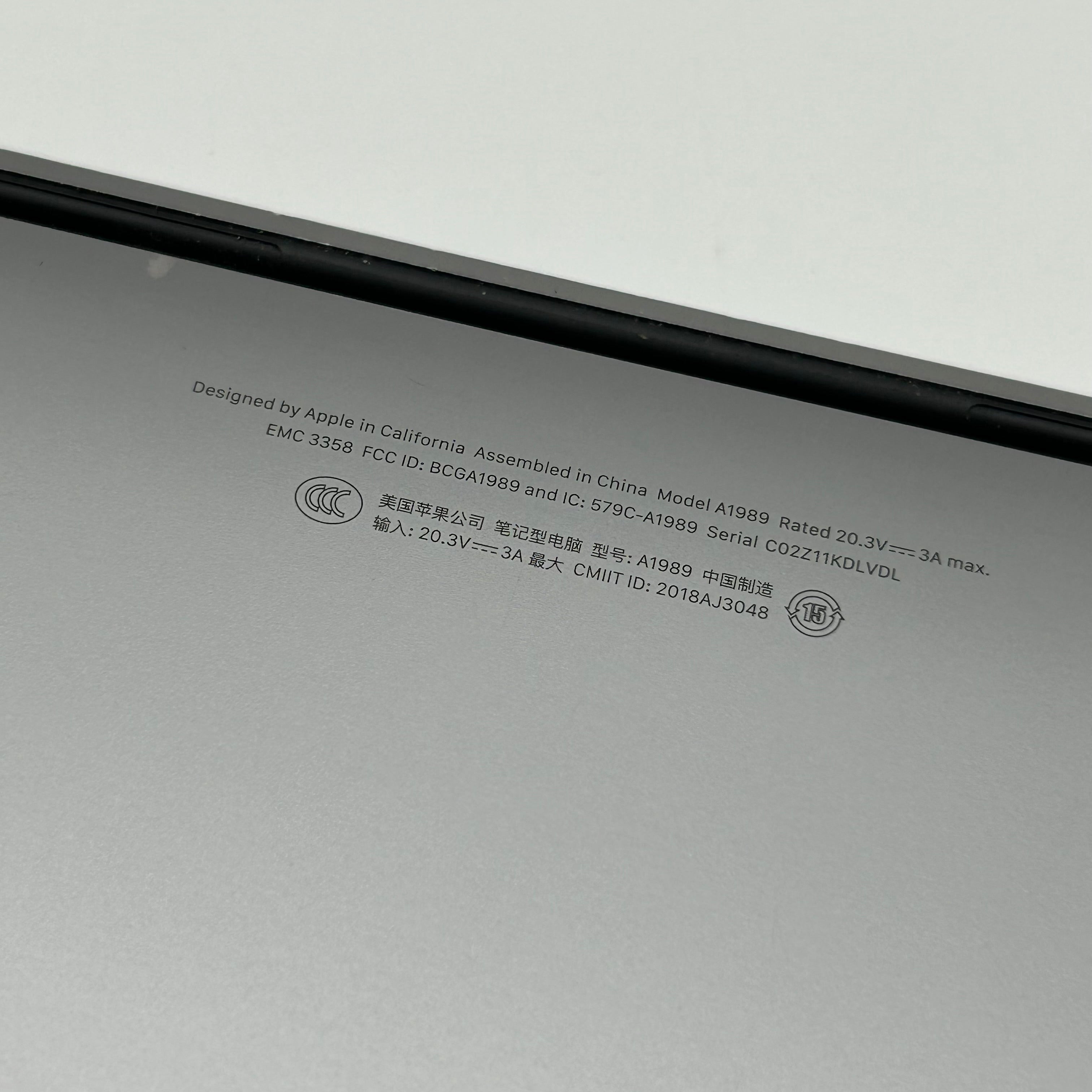 Apple MacBook Pro 13 2019 A1989 i5 2.4GHz 16GB 256GB Service Battery