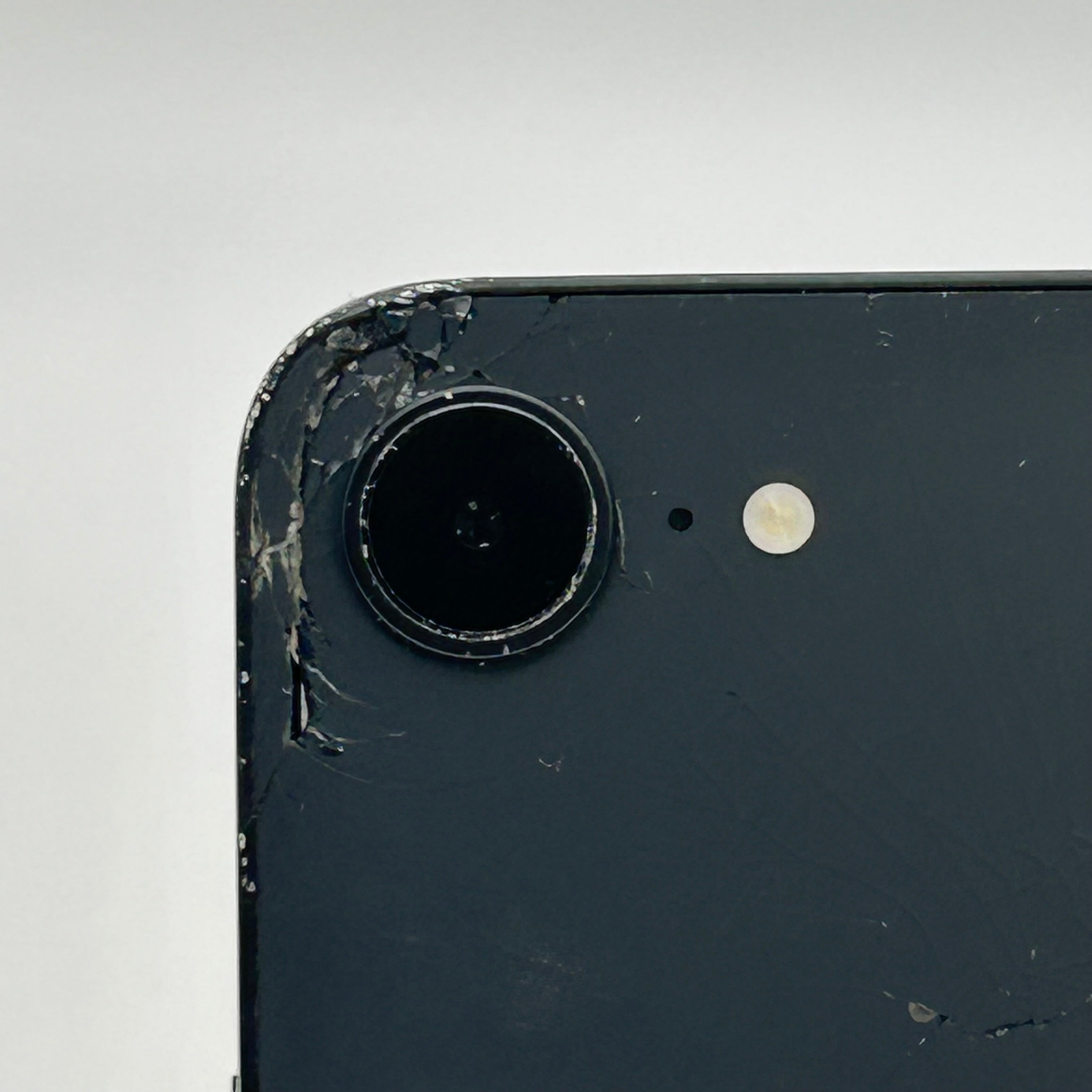 Boost Apple iPhone 16e A3212 128GB Black 100% BH - Parts Only