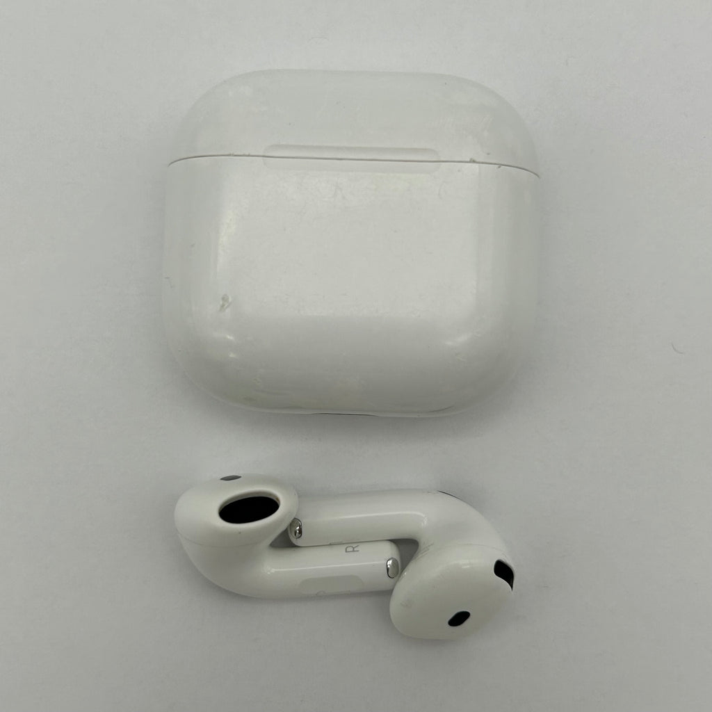 Apple AirPods (4th Gen) Complete Set A3058 A3050 A3053 - White Genuine tested Working Pair - Used