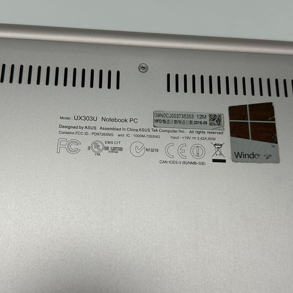 Asus ZenBook UX303UA i5-6200U 8GB RAM 256GB SSD