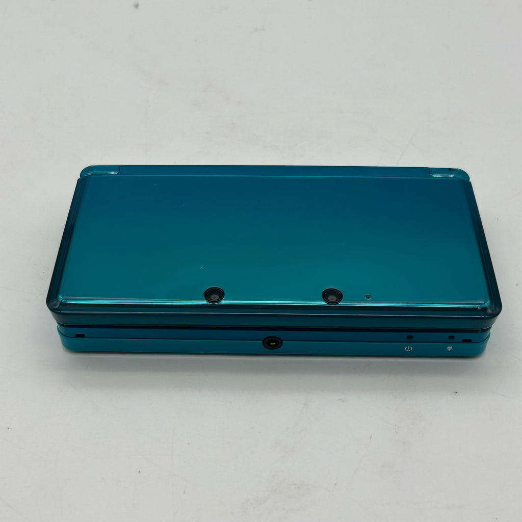 Nintendo 3DS (CTR-001) 2011 Aqua Blue w/ 2GB SD Card, Stylus, Cable, and a Game
