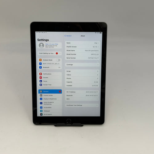Apple iPad 5th Gen. A1822 32GB Silver 9.7" Touchscreen Wi-Fi Tablet  MP2R2LL/A