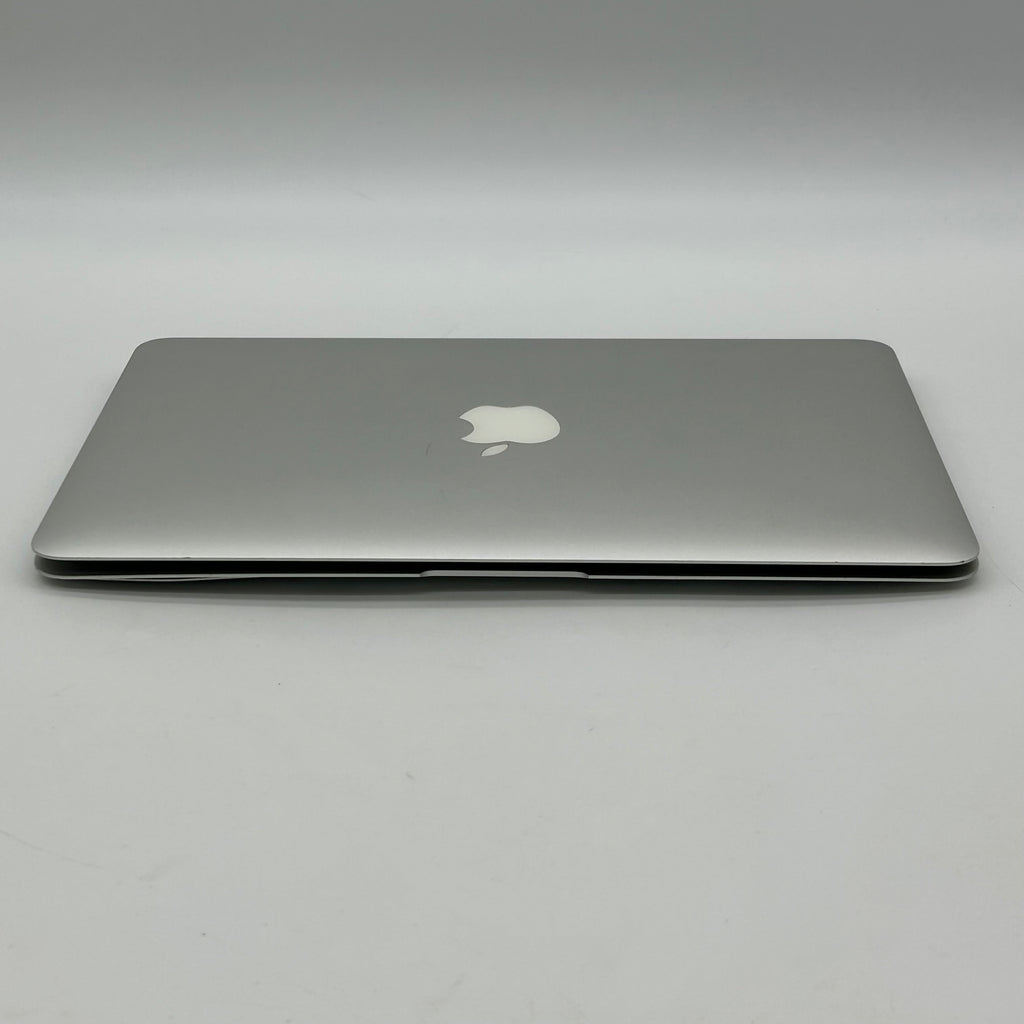 Apple MacBook Air 11" A1370 Intel Core 2 Duo 2GB RAM 128GB - *READ*