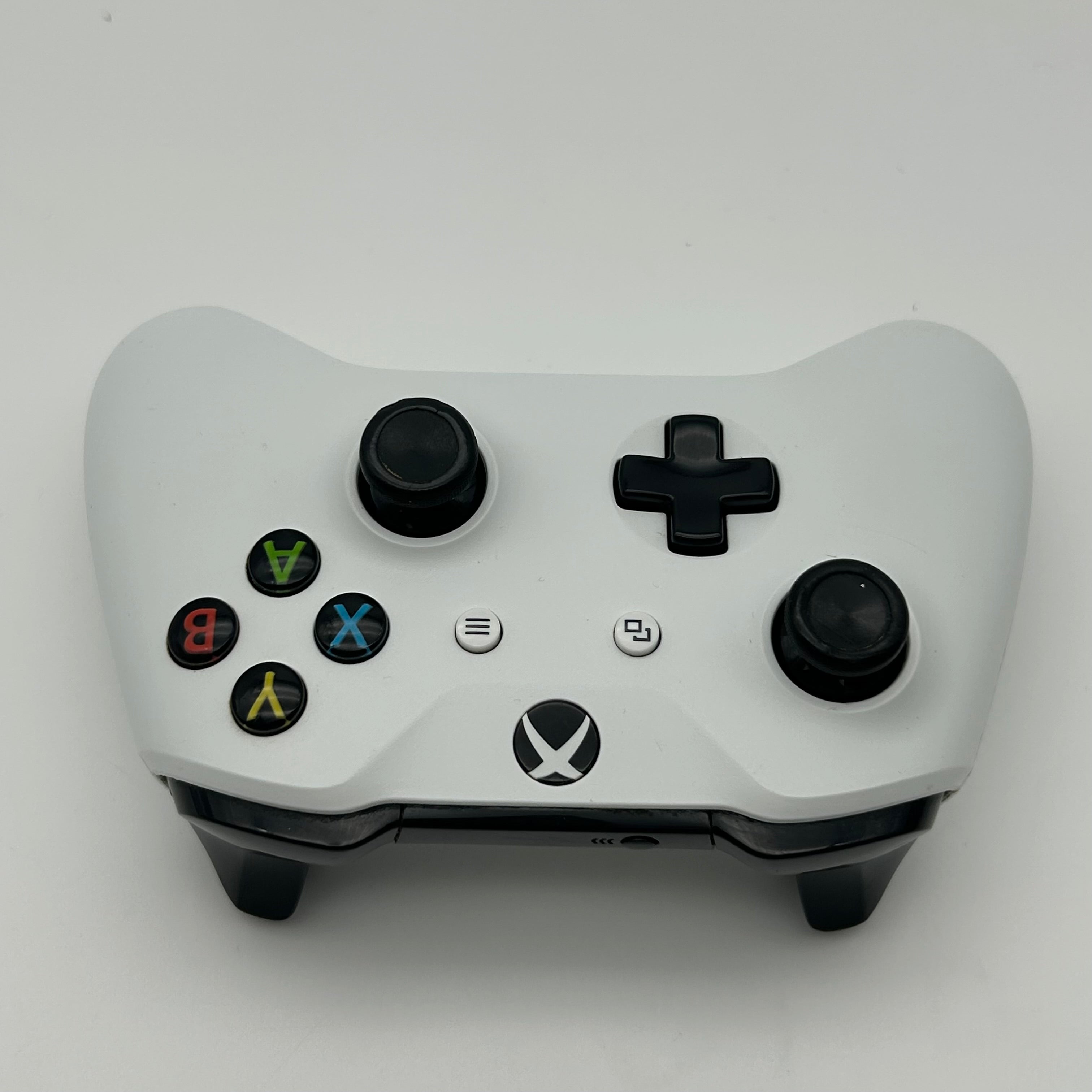 Microsoft Xbox One 1540 2015 500GB Black With Controller - Used
