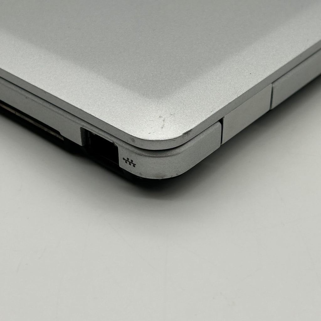 HP EliteBook Folio 9480m 14" |Core i7 2.1GHz |8GB RAM |256GB| Silver w/ Charger