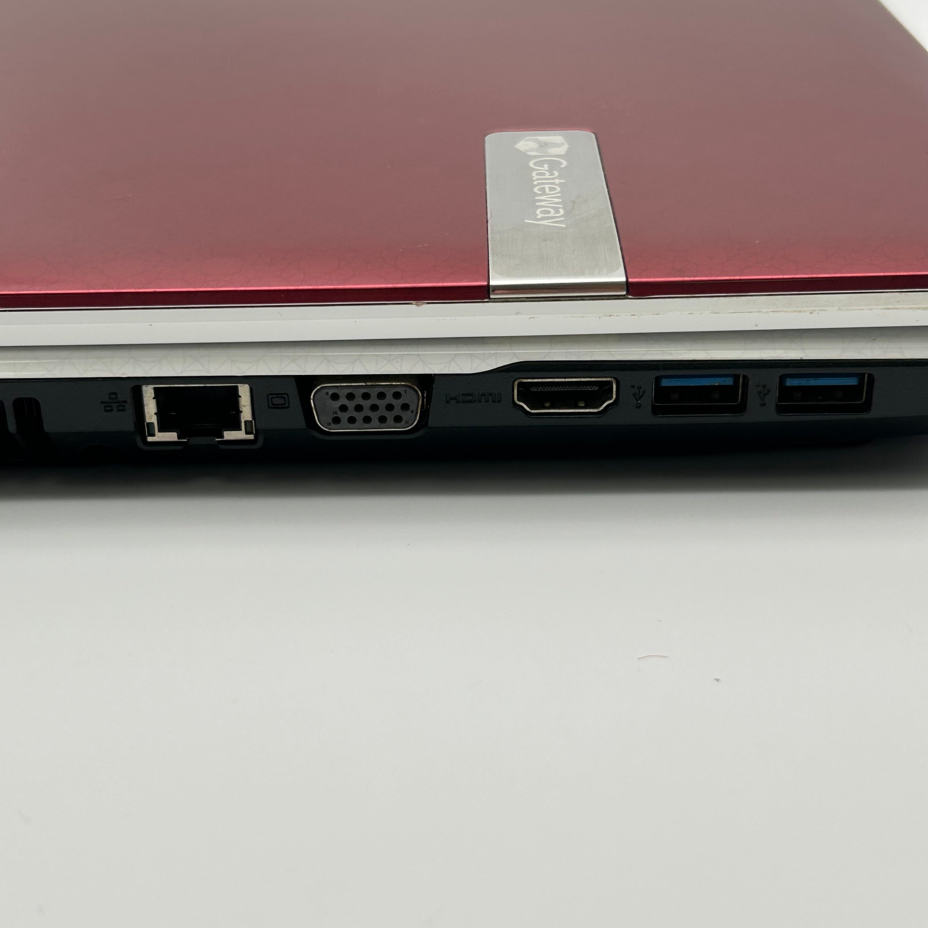 Gateway NV76R Laptop 17-inch Intel Pentium 6GB RAM 700GB HDD Red Used