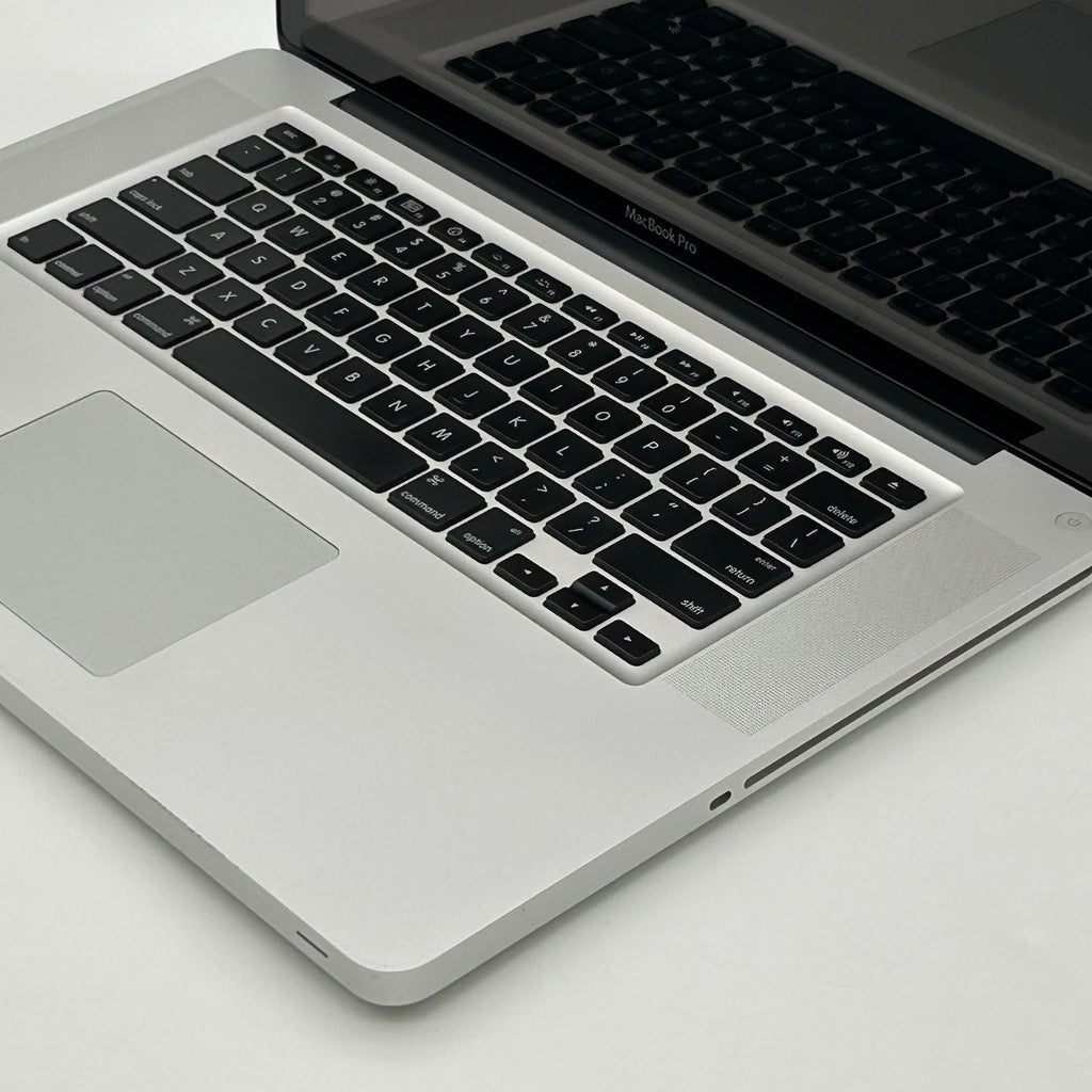 Apple MacBook Pro 15 Inch 2010 A1286 Core i5 2.53 GHz 4GB 500GB HDD macOS Laptop