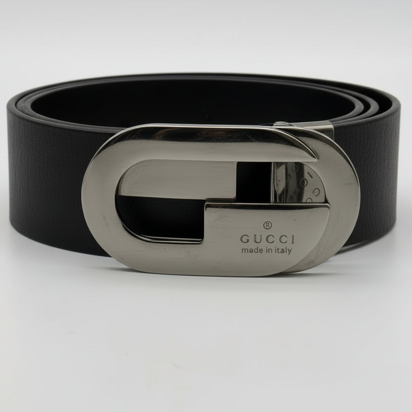 Gucci Black Leather Logo Buckle Belt Silver Hardware Made in Italy Authentic Pre-Owned