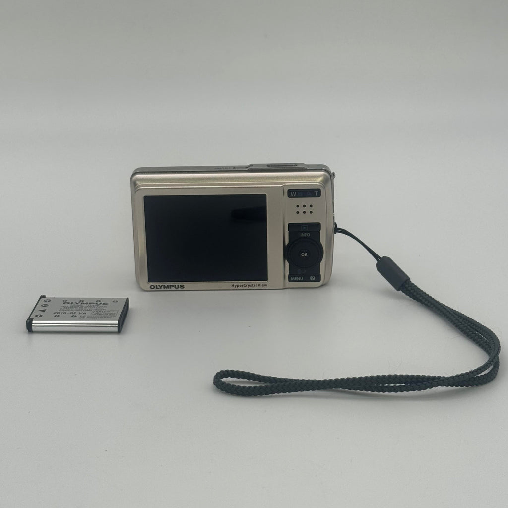 Olympus Stylus-7030 Digital Camera - Silver - Broken - For Parts/Repair Only
